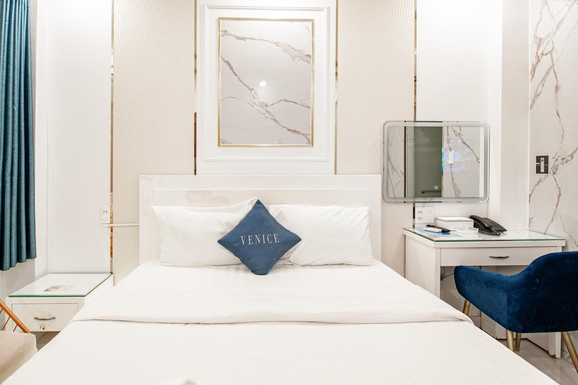 Venice Hotel Bandar Ho Chi Minh