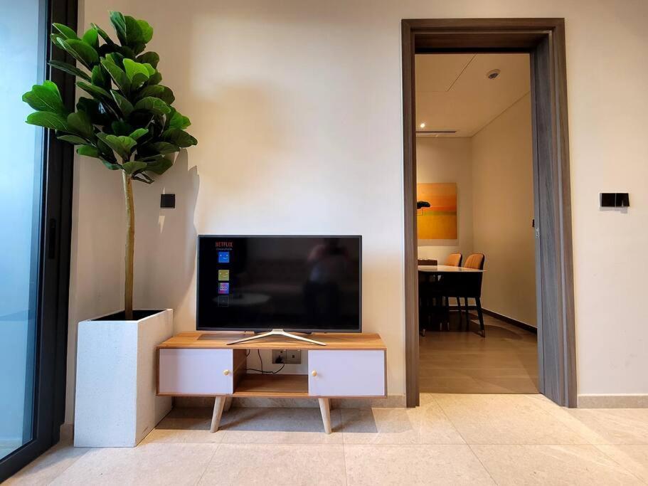 The Rixx Simple @ Marq/pool/gym/netflix Apartment *
