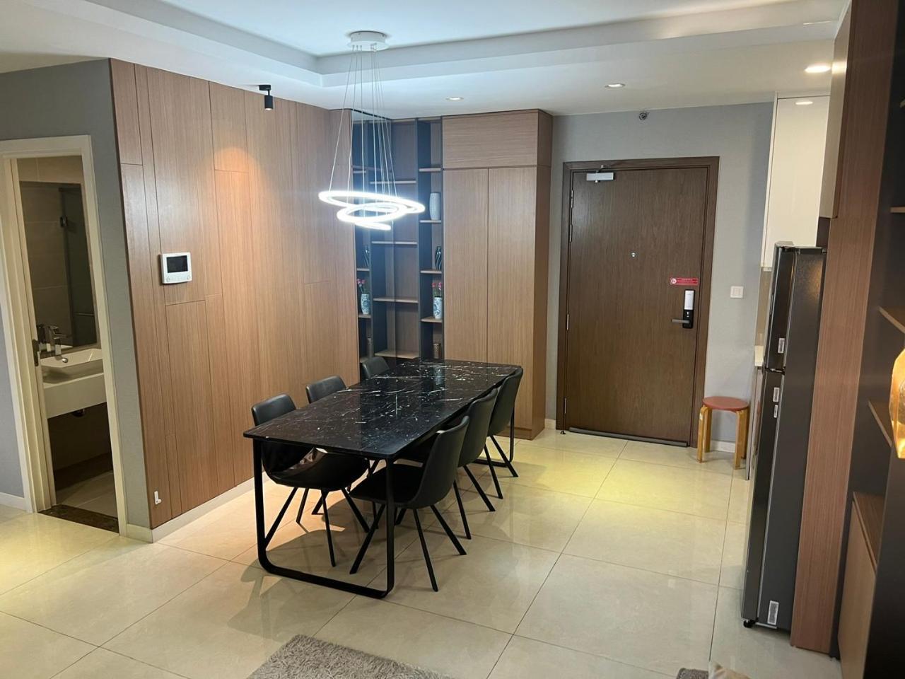 Sun - Millennium Spacious Aparts, Pool And Location Apartment