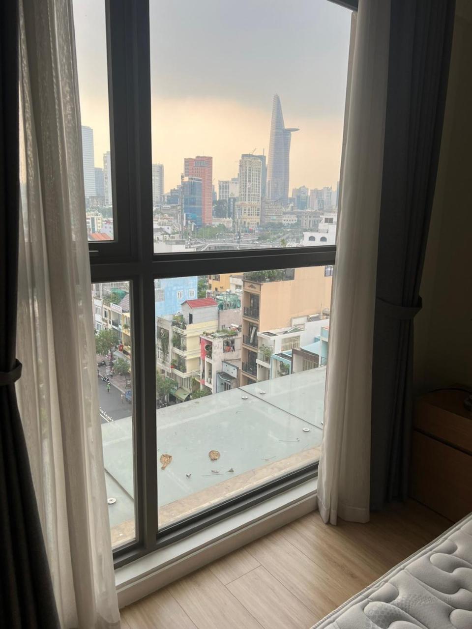 Sun - Millennium Spacious Aparts, Pool And Location Ho Chi Minh City