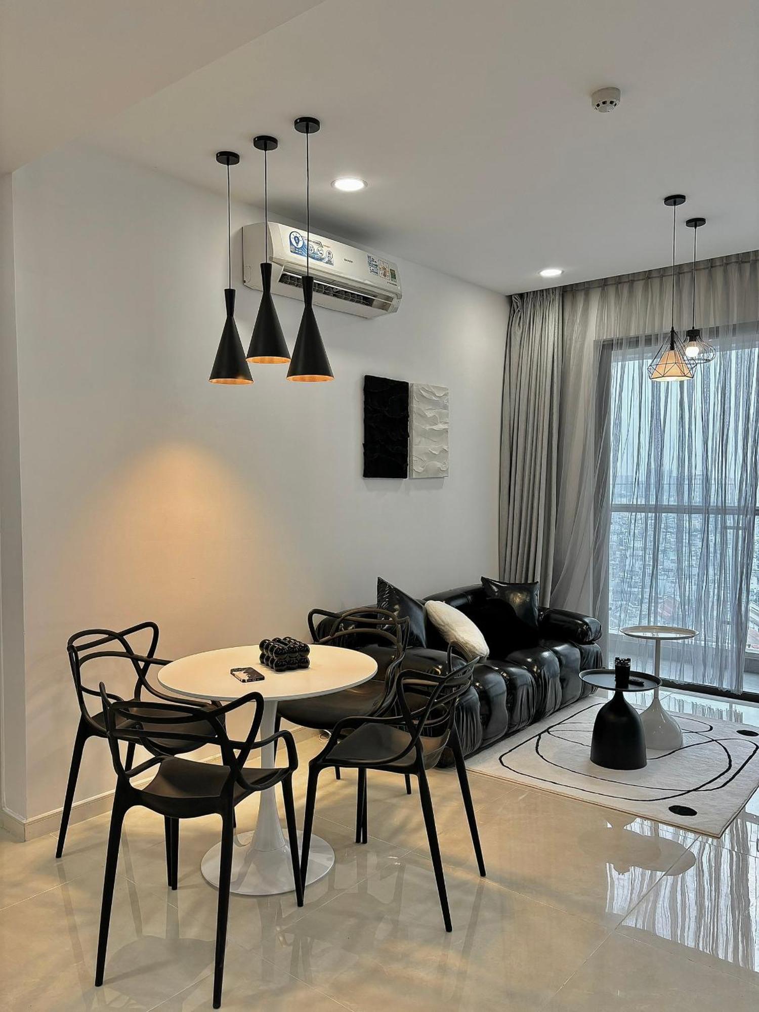Sun - Millennium Spacious Aparts, Pool And Location Apartment Ho Chi Minh City