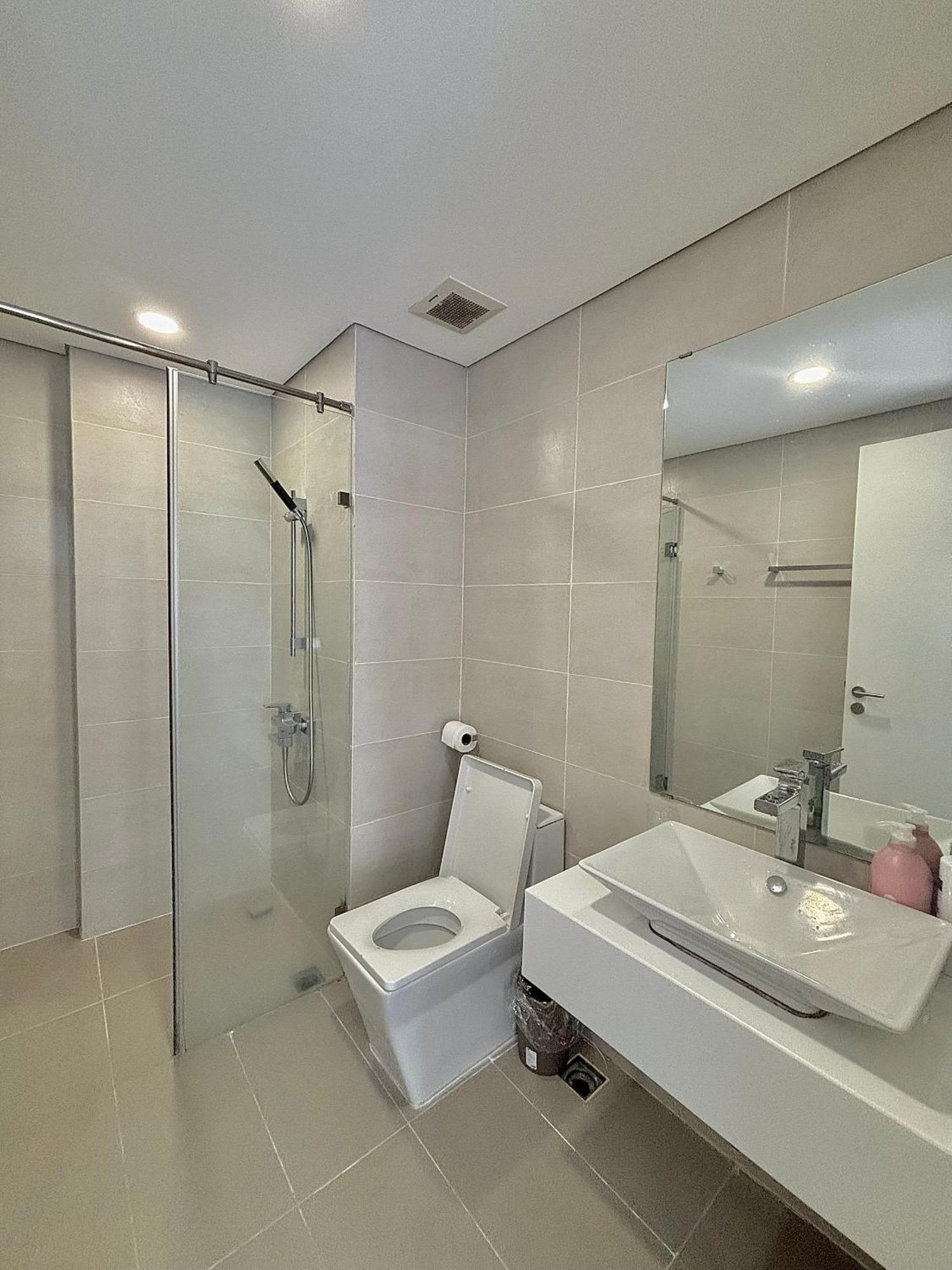 Sun - Millennium Spacious Aparts, Pool And Location