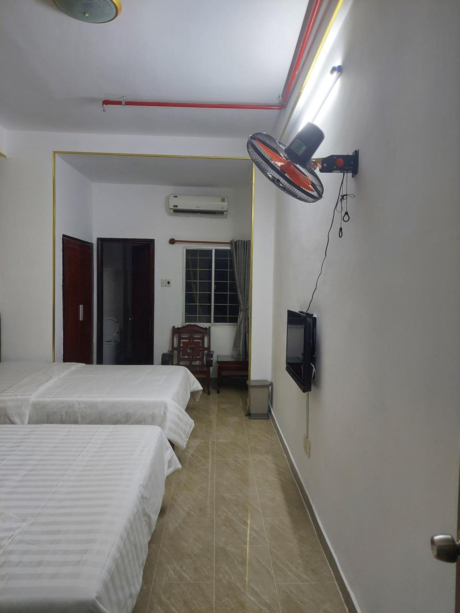 Khach San Trung Mai Hotel