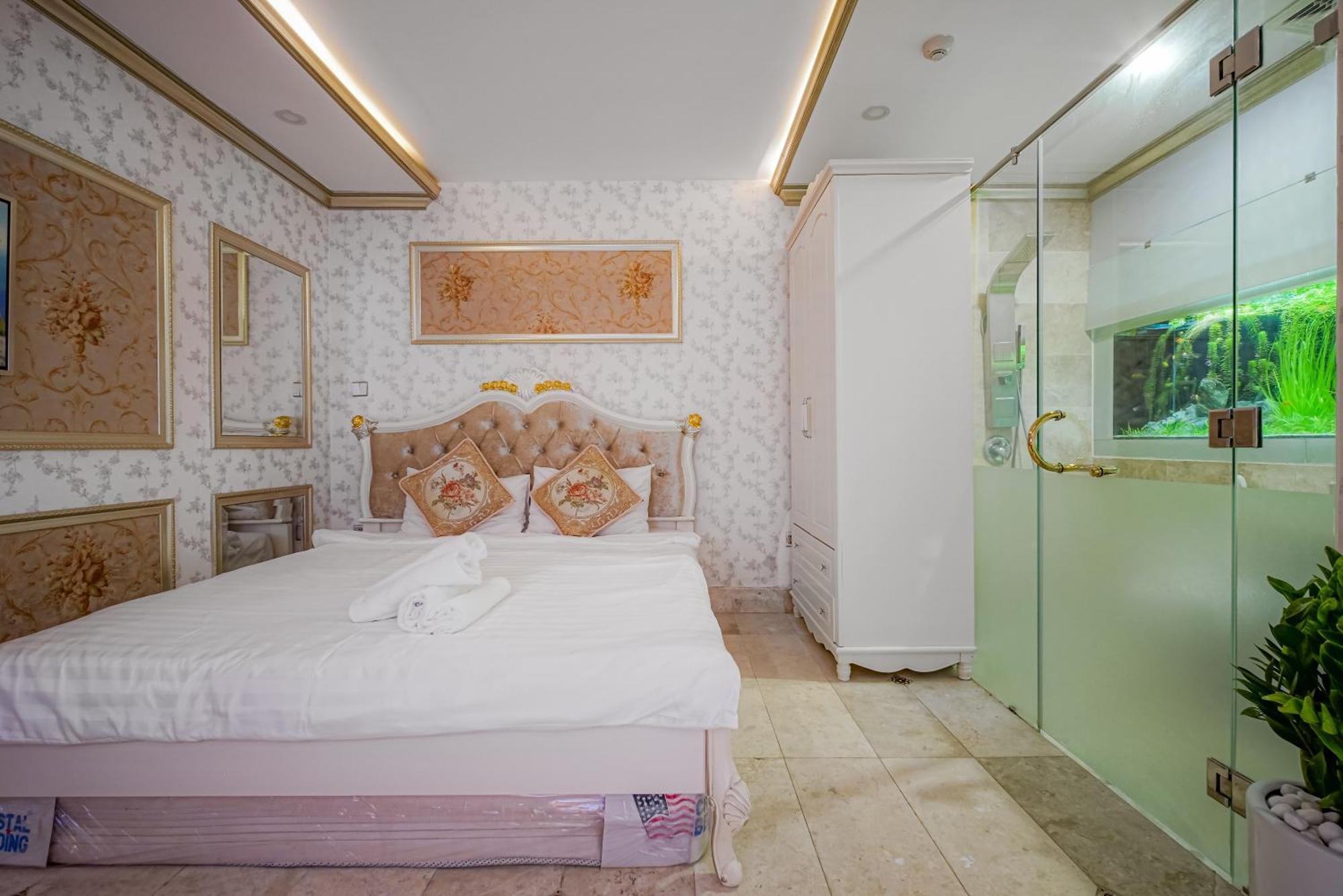 Ben Thanh - Luxury Serviced