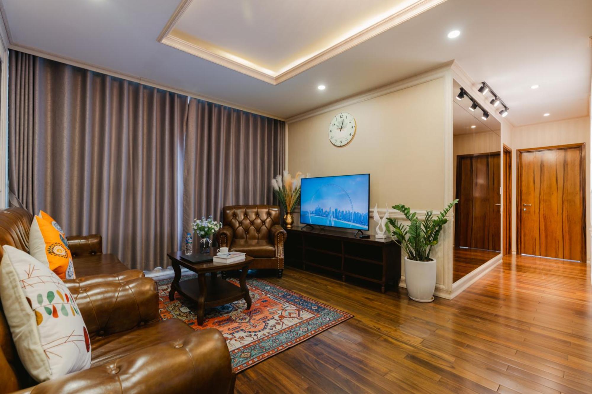 Leman Luxury