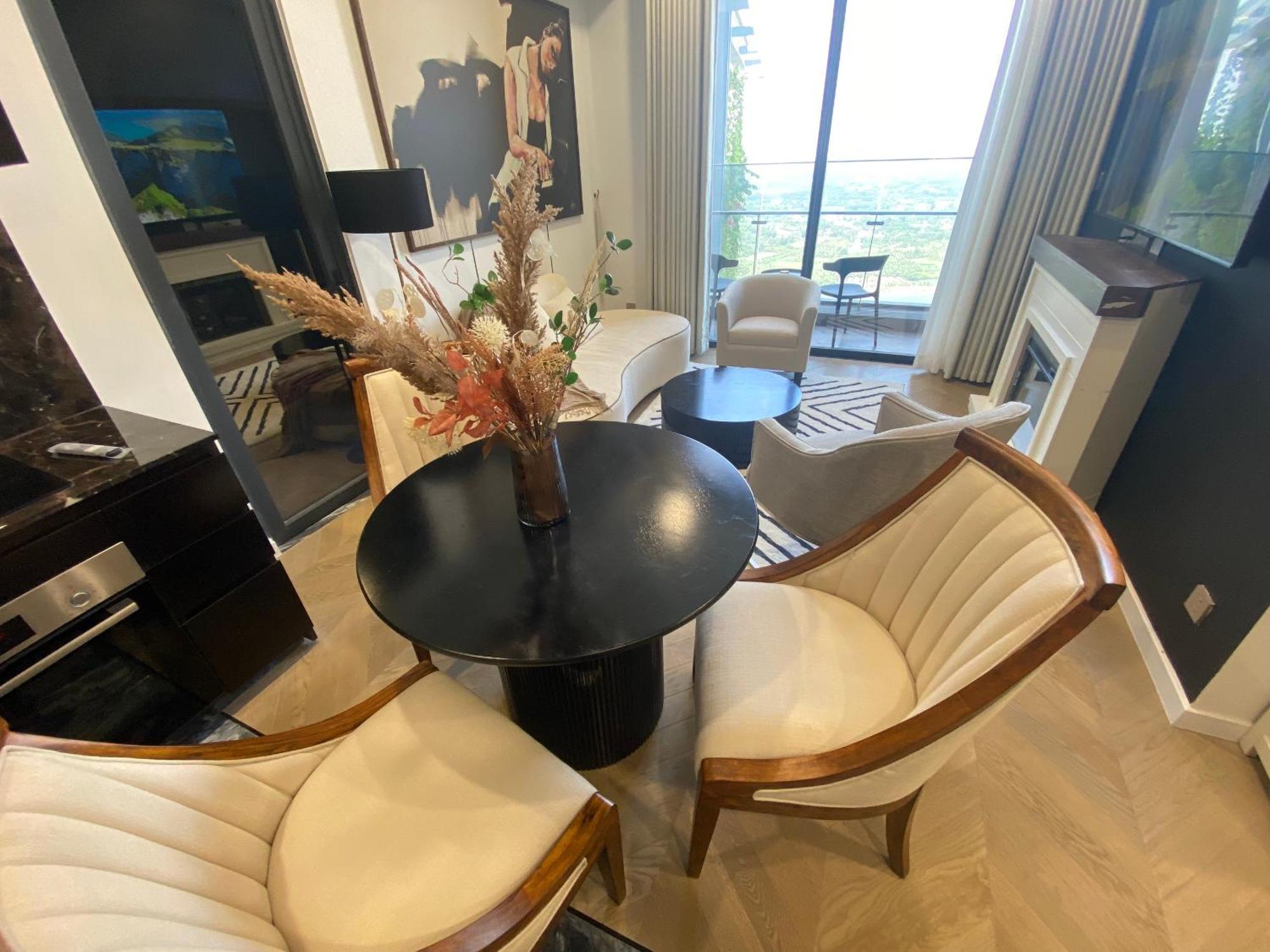 Căn hộ Lumiere Riverside - Raymond Holm - Luxurious 5-star *