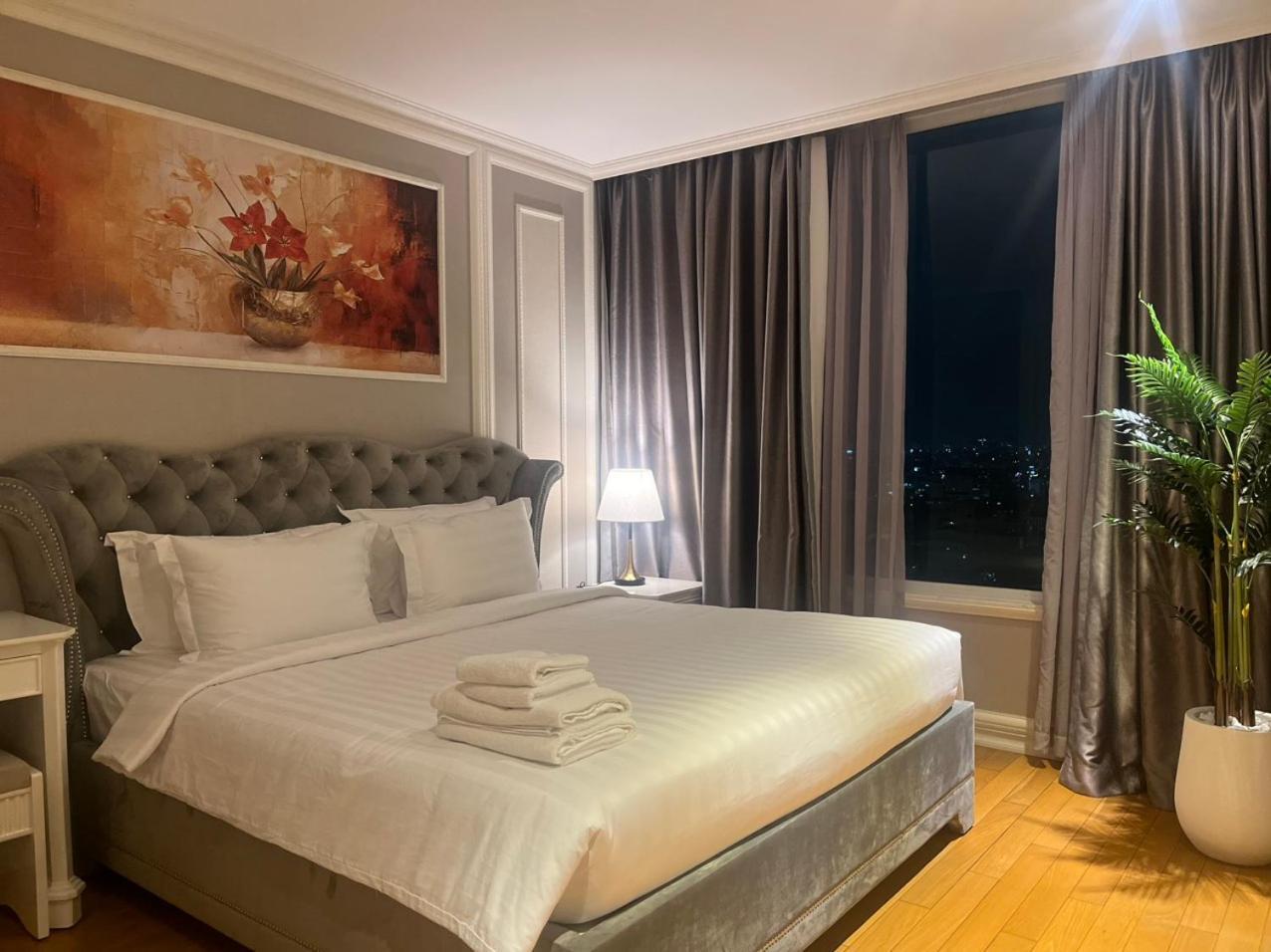 Leman Luxury District 3 Hcmc Apartment