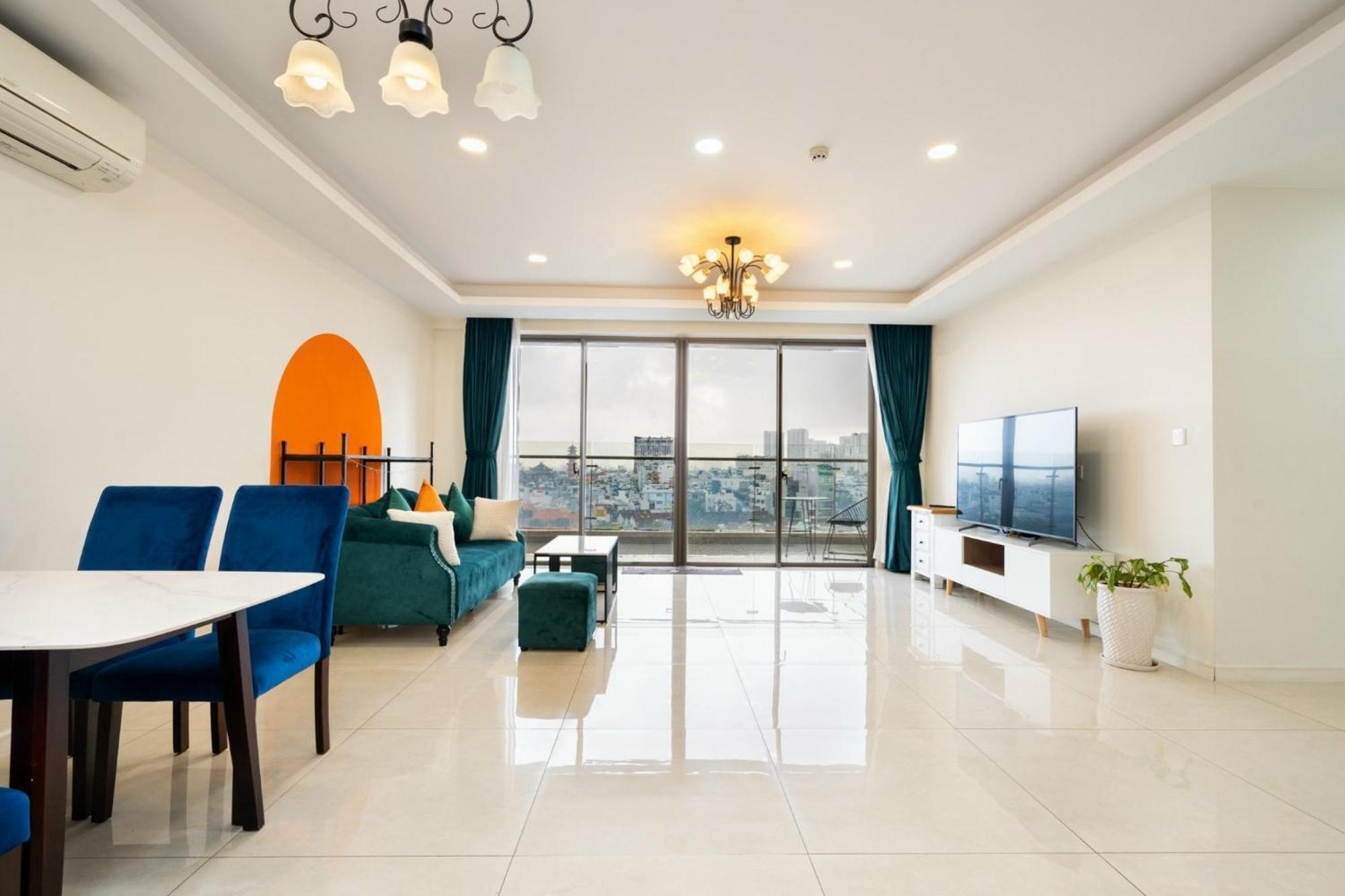 Apartment Roy City House *
