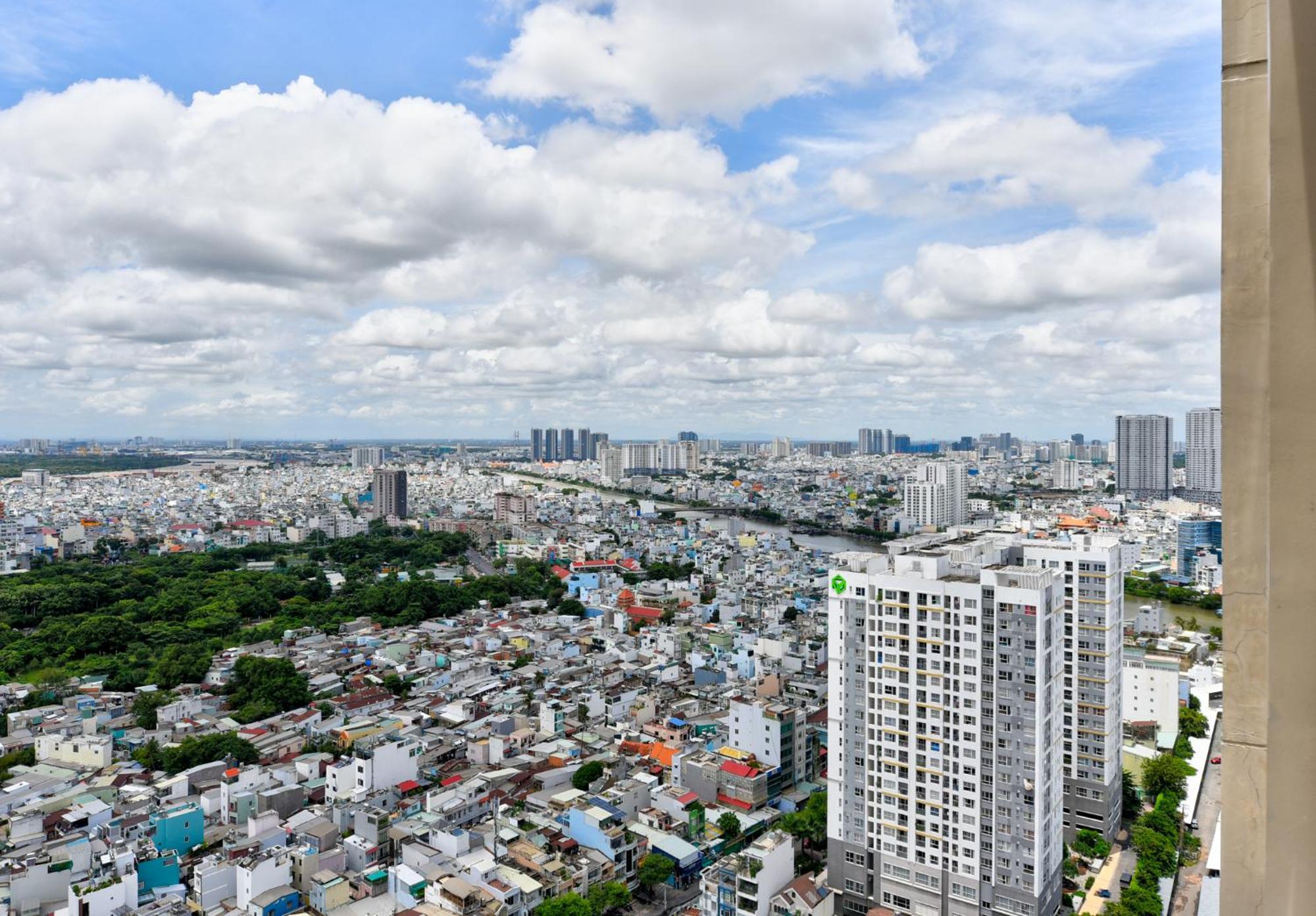 Gold View Saigon Riverside Apartment