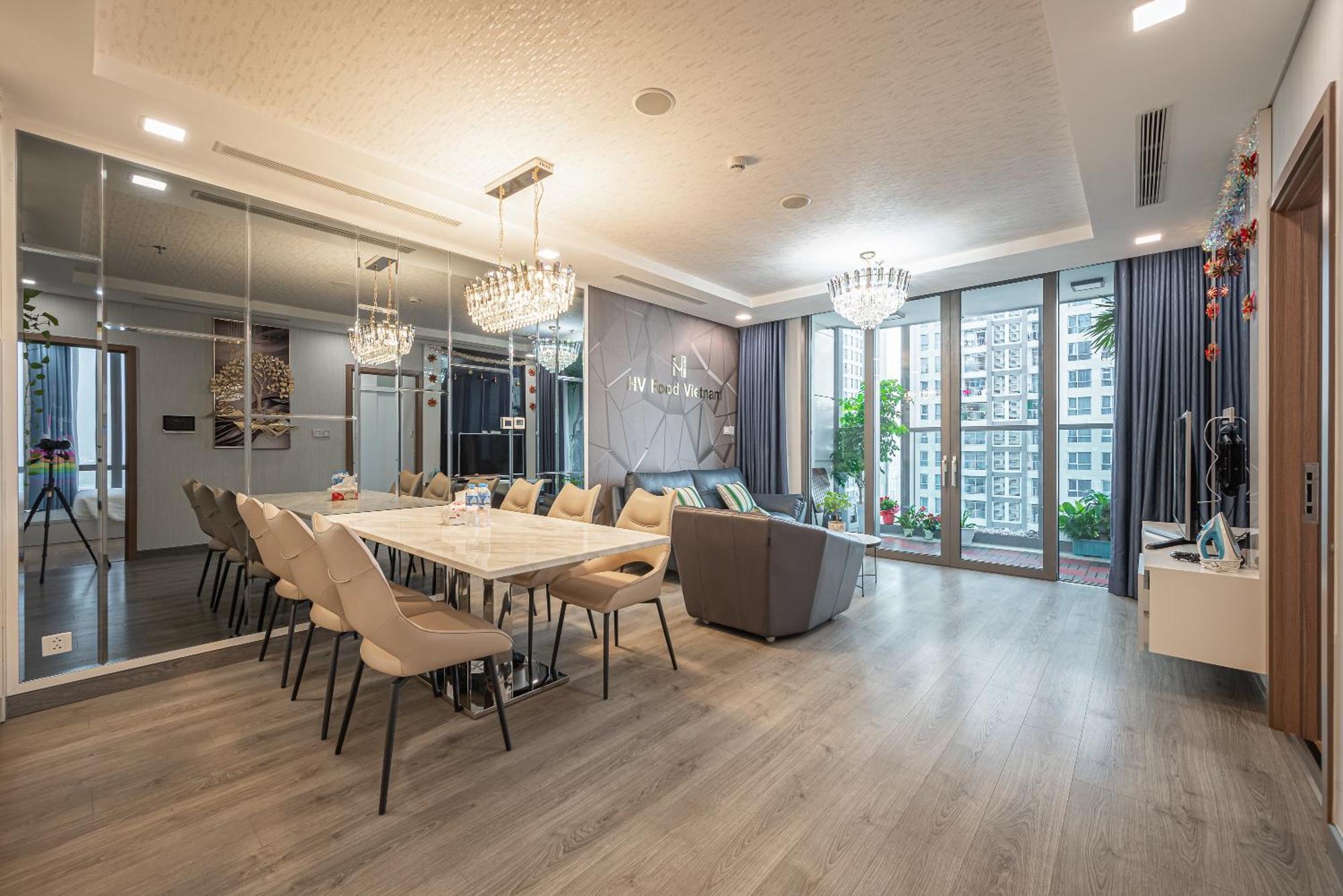 Apartment Celavie Serviced - The Vinhomes And Landmark Ho Chi Minh City