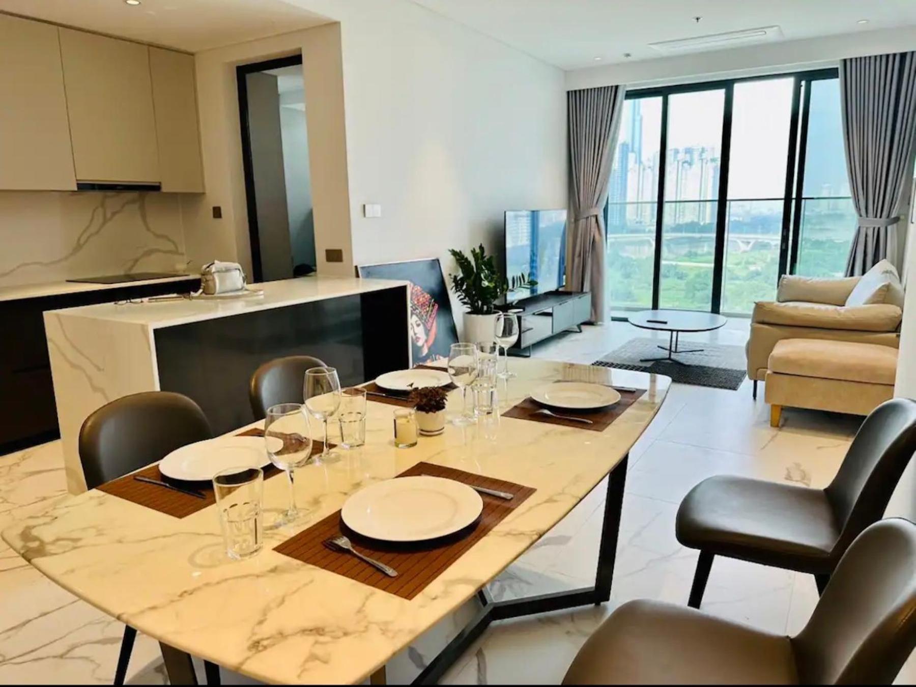 The Crest-central Saigon Riverside -free Pool-gym-sauna Room-yoga * Ho Chi Minh City