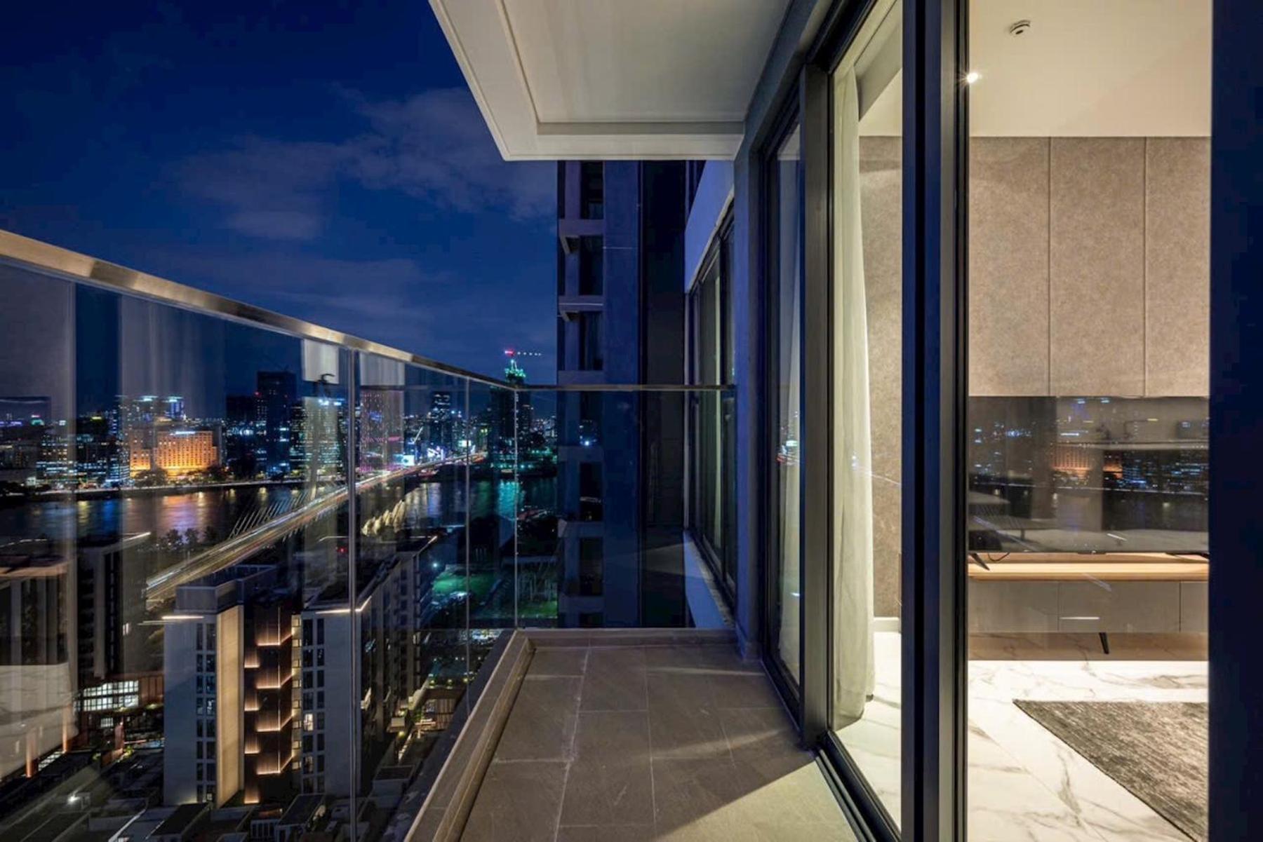 The Crest-central Saigon Riverside -free Pool-gym-sauna Room-yoga *