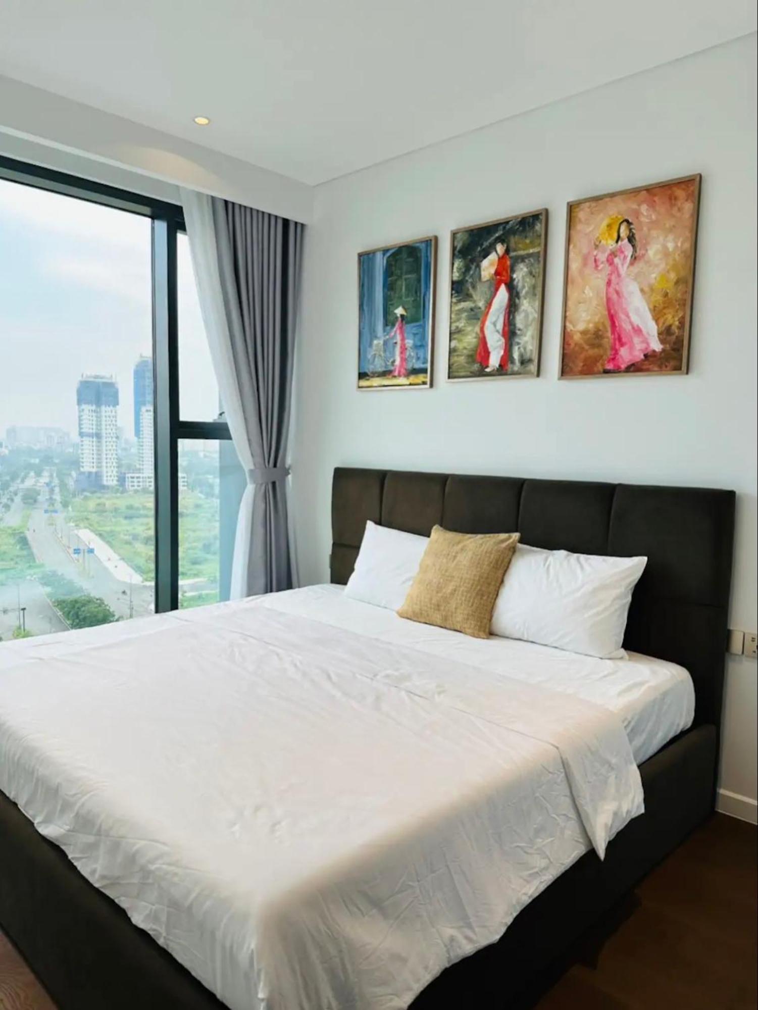 The Crest-central Saigon Riverside -free Pool-gym-sauna Room-yoga * Ho Chi Minh City