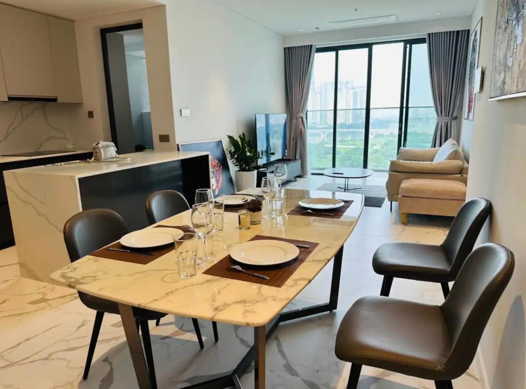 The Crest-central Saigon Riverside -free Pool-gym-sauna Room-yoga Apartment