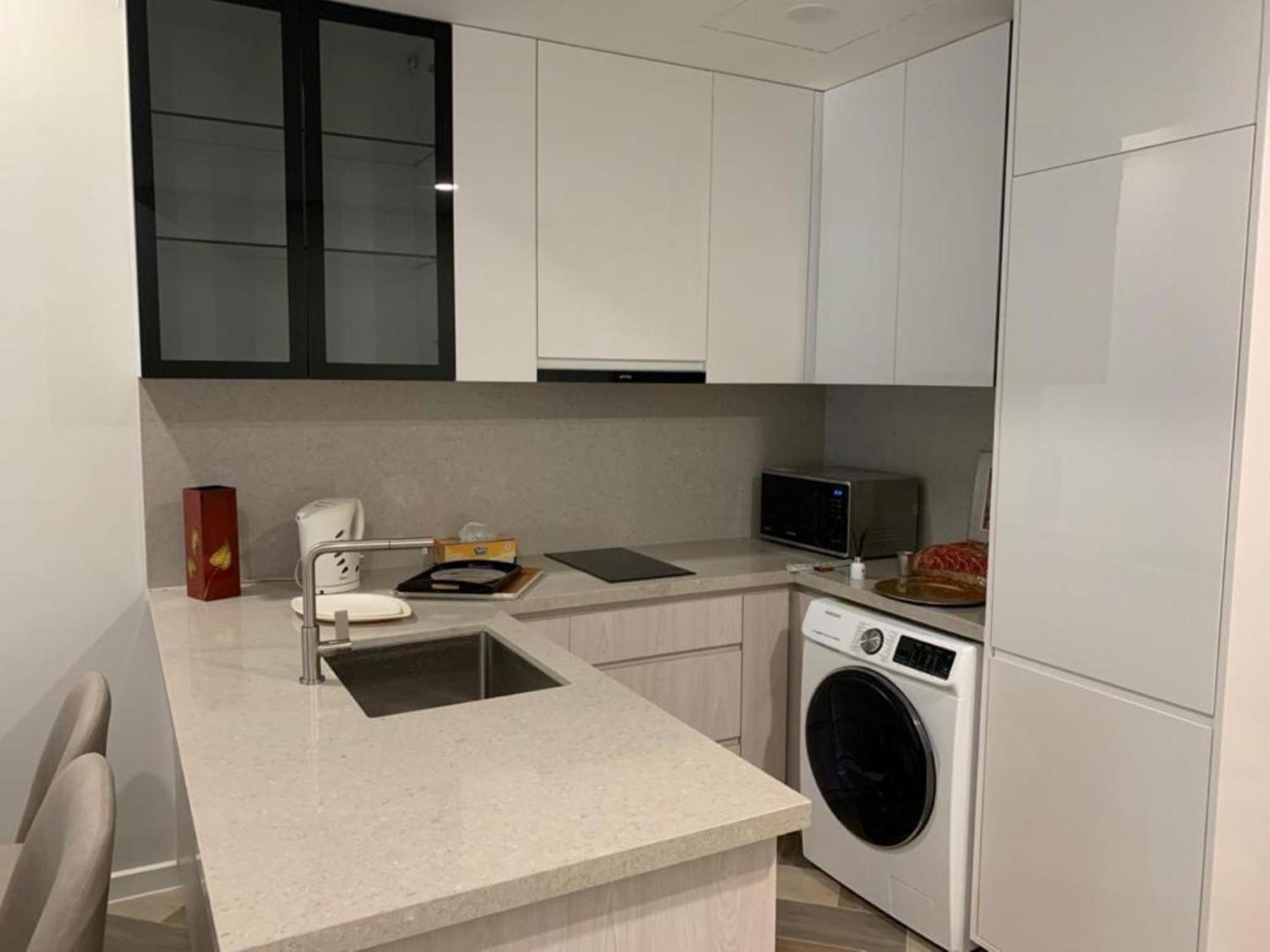 Apartment The Crest-central Saigon Riverside -free Pool-gym-sauna Room-yoga *