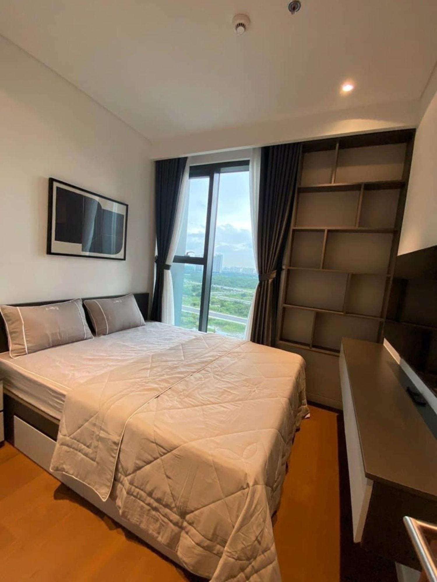 The Crest-central Saigon Riverside -free Pool-gym-sauna Room-yoga Ho Chi Minh City