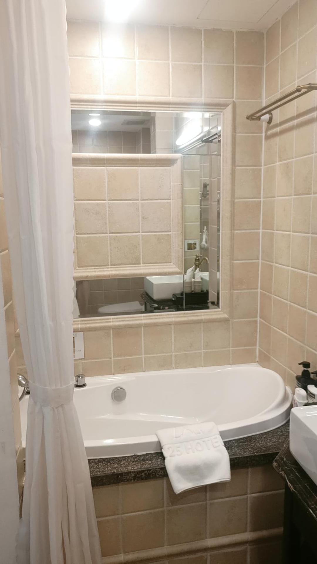 Hotel A25 - 06 Truong Dinh