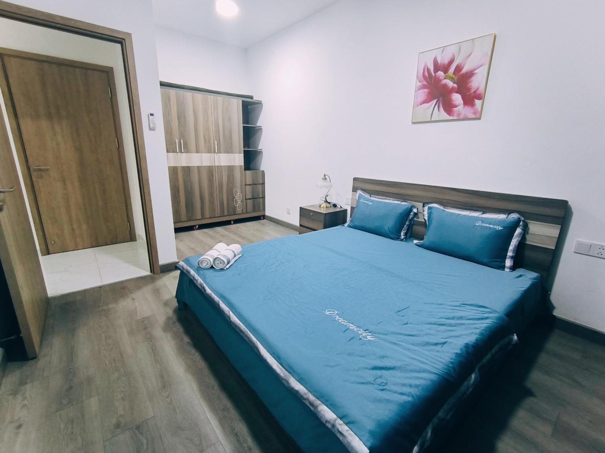 M+ Diamond 3 Bedrooms, Pool, Aircon, Water Heater. Ho Chi Minh City