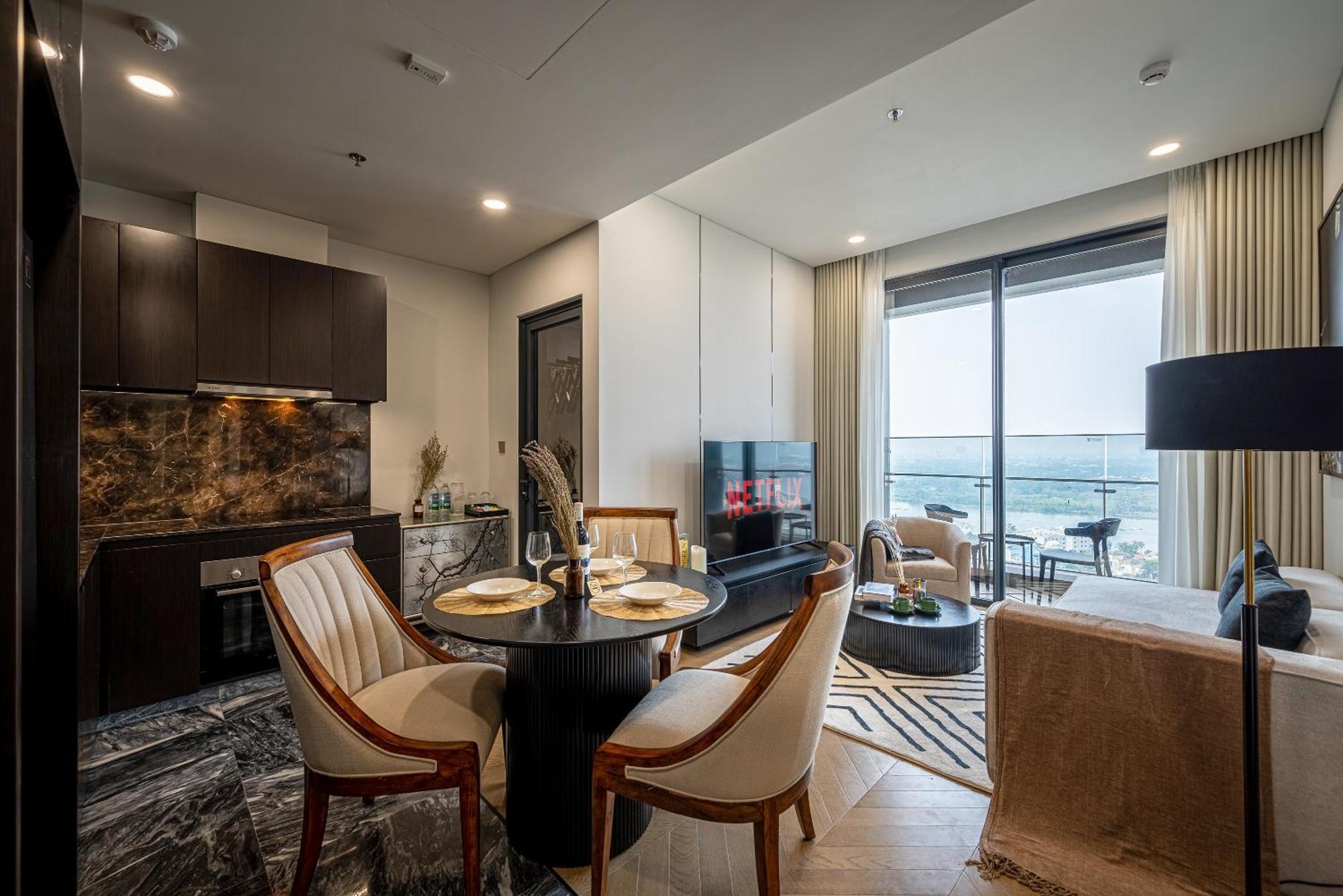 Lumiere Riverside - Raymond Holm - Luxurious 5-star * TP. Hồ Chí Minh