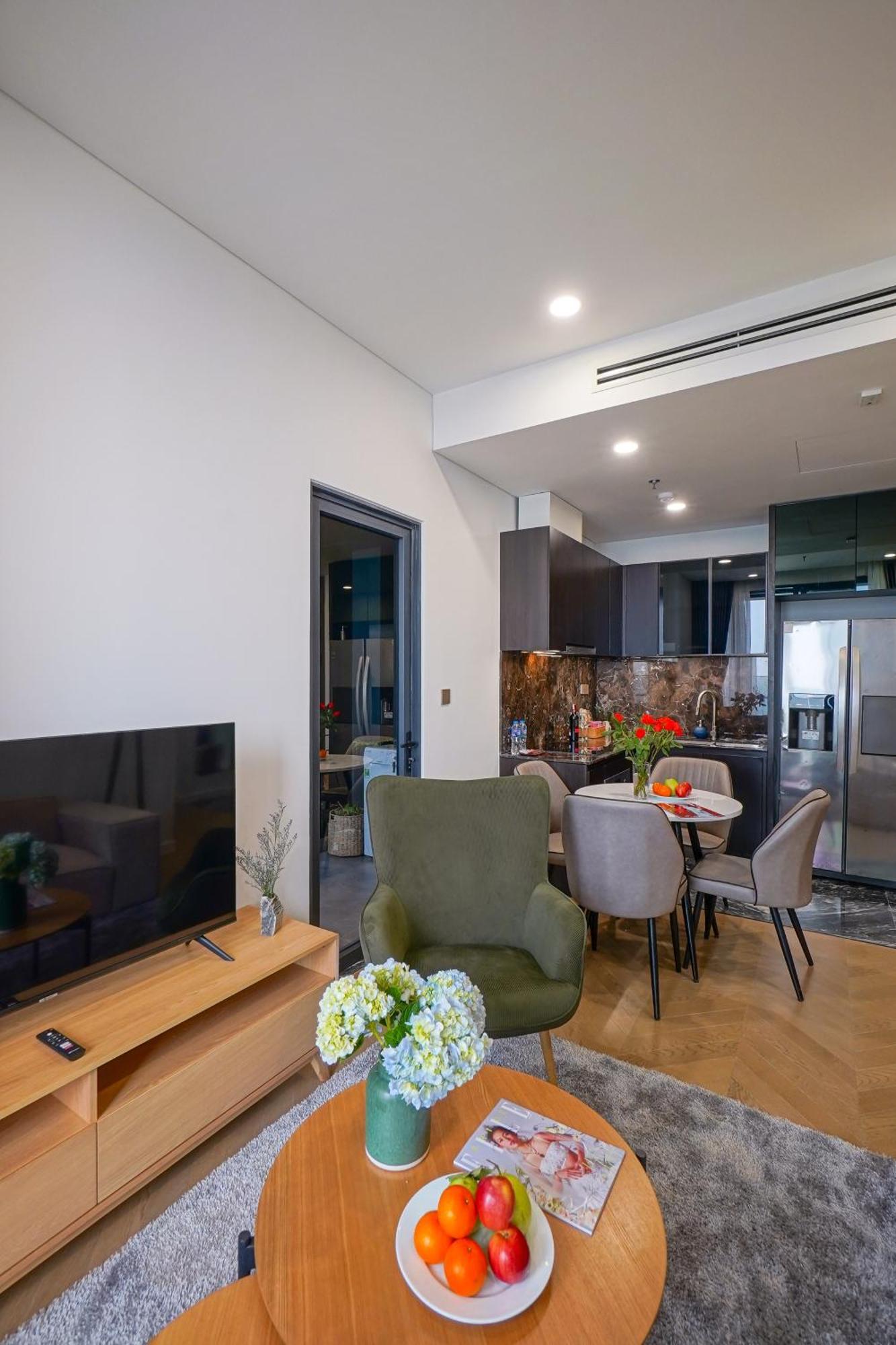 Nexus Lumiere Riverside - Block E Apartment *