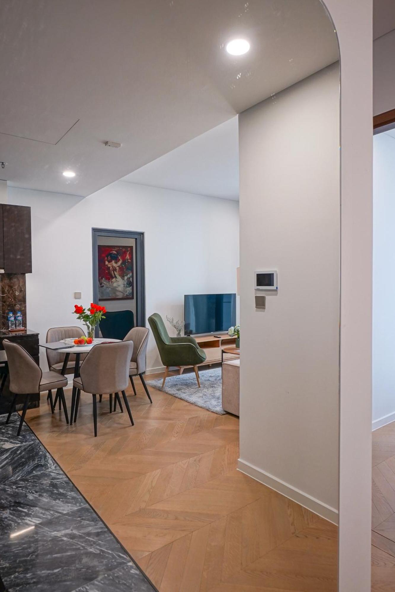 Nexus Lumiere Riverside - Block E Apartment *