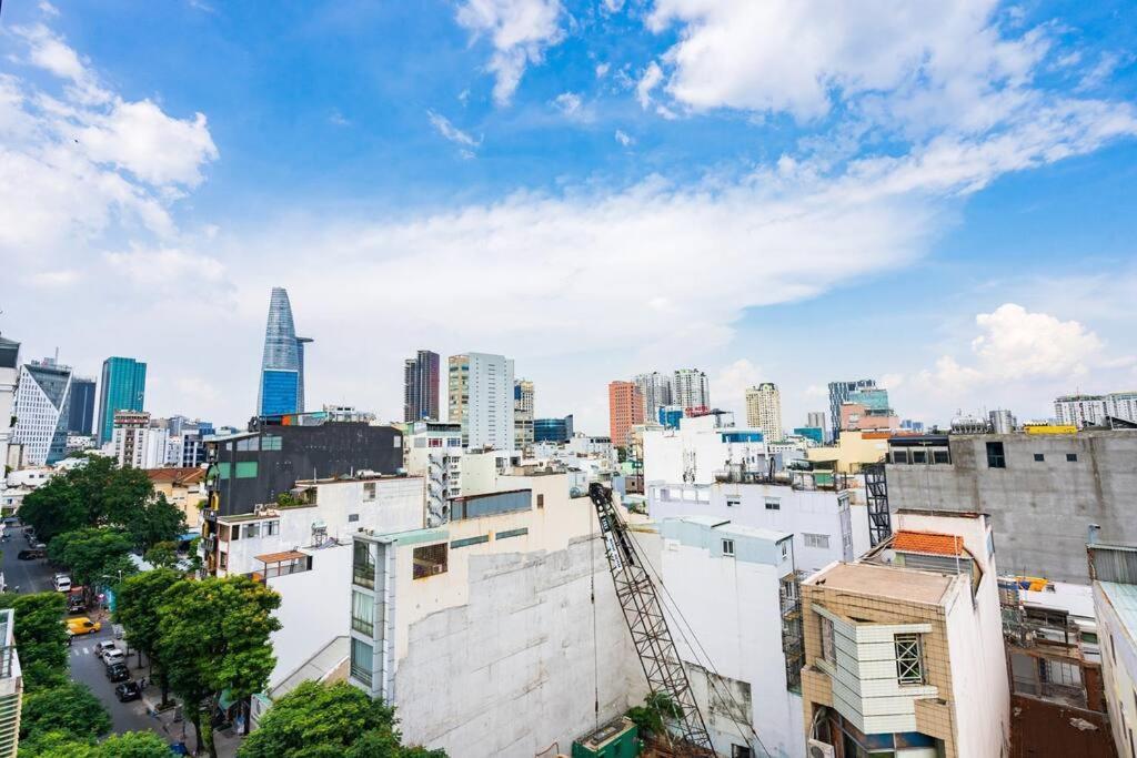 The Rixx Minimalism Apartment@ Ben Thanh/3bedrooms *