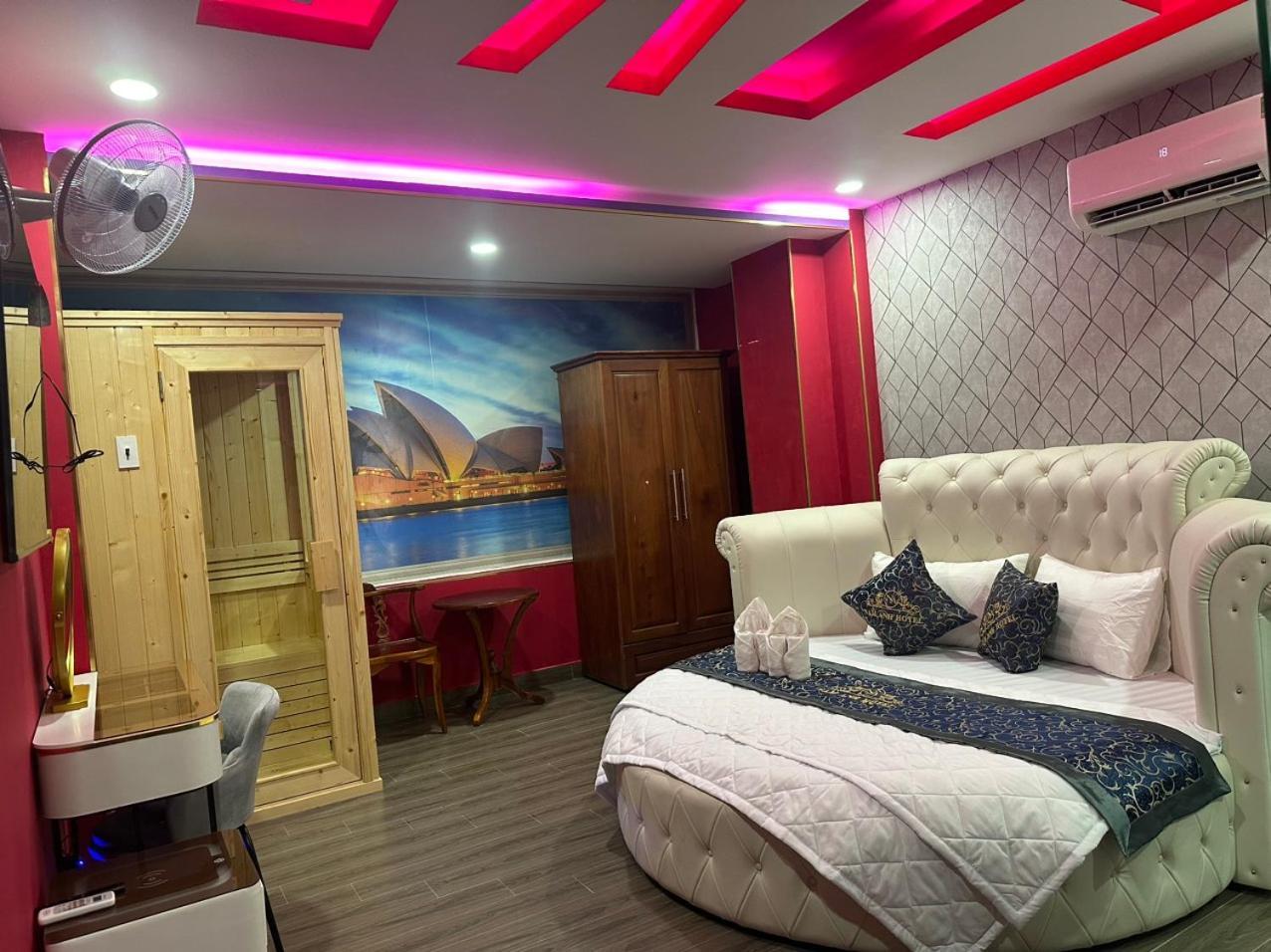 Apartment Nam Anh 69-71 Phan Xich Long, Q.phu Nhuan - By Bay Luxury *