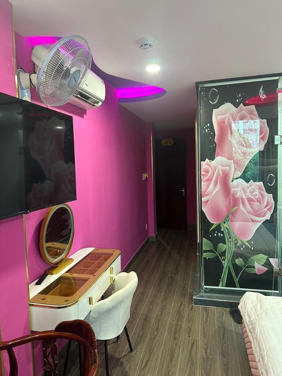 Apartment Nam Anh 69-71 Phan Xich Long, Q.phu Nhuan - By Bay Luxury
