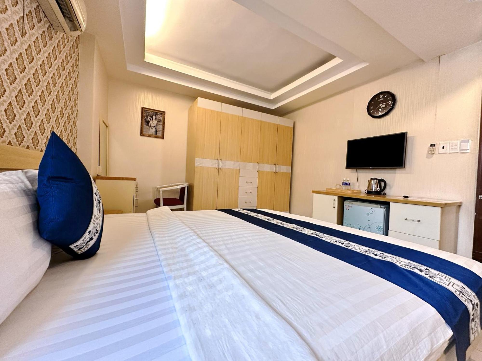 Kim Dung Tran Quang Khai 2*