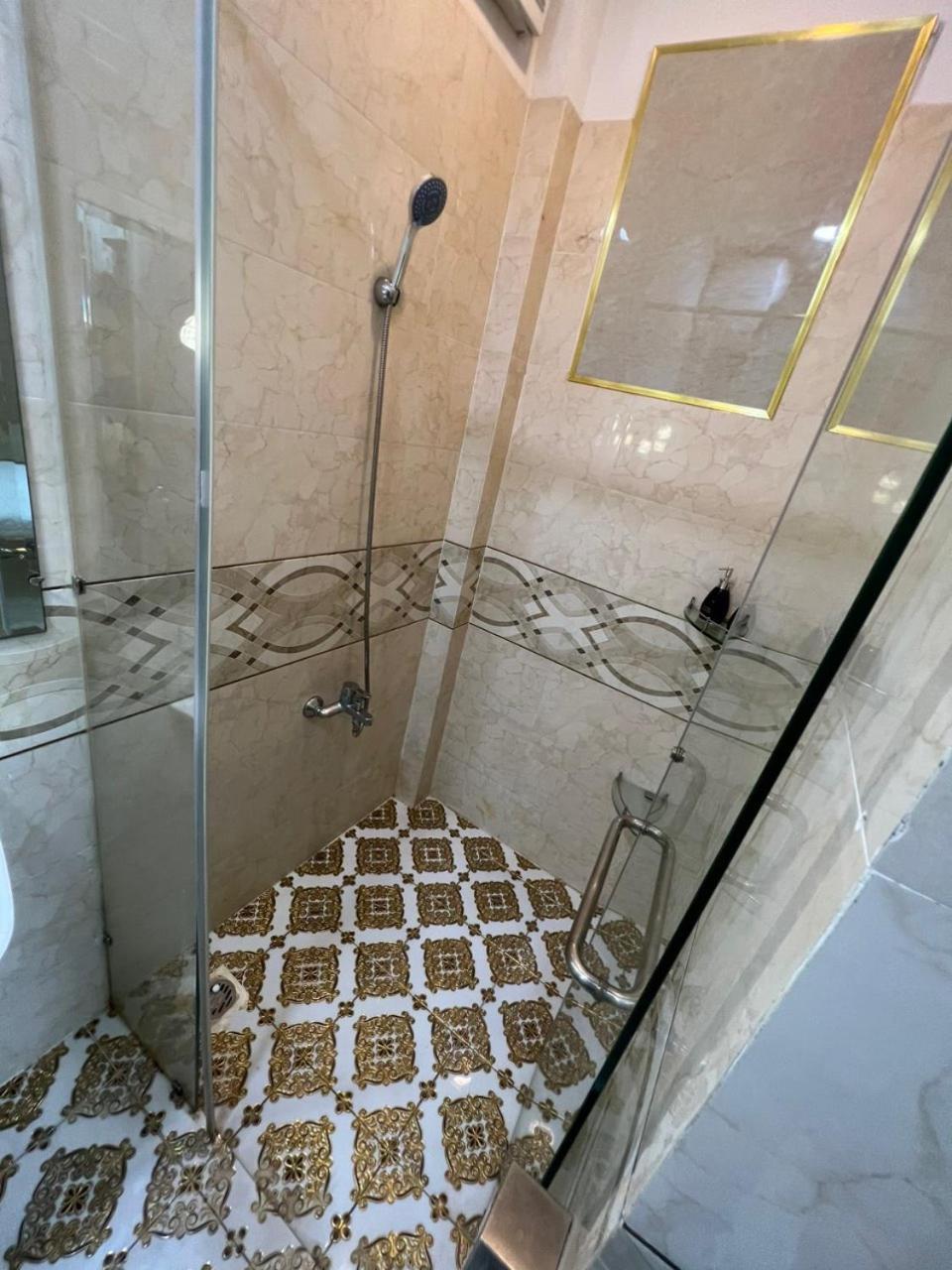 Khach San Angkor 2 Go Vap Hotel 2*