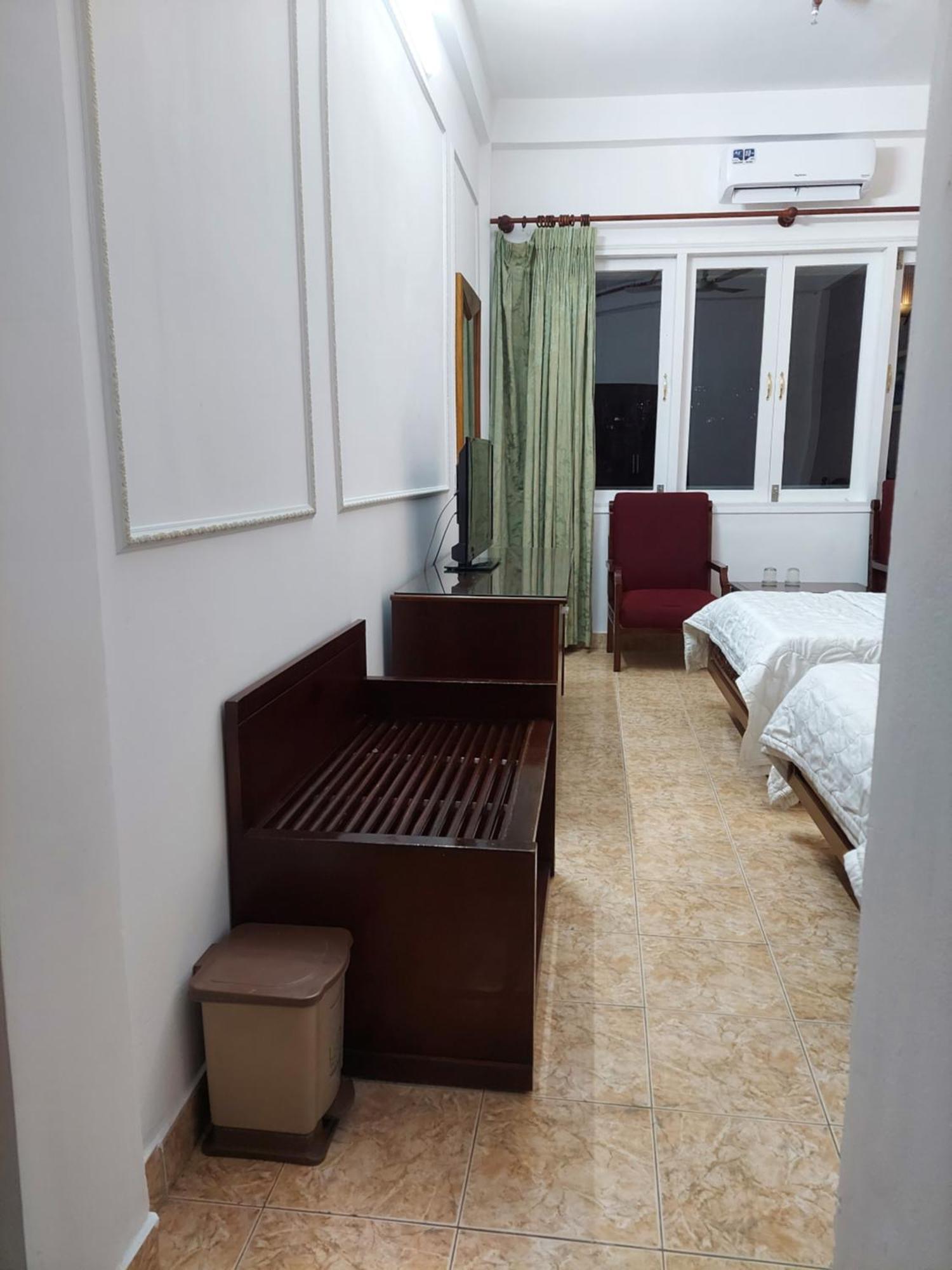 Khach San Trung Mai Ho Chi Minh City