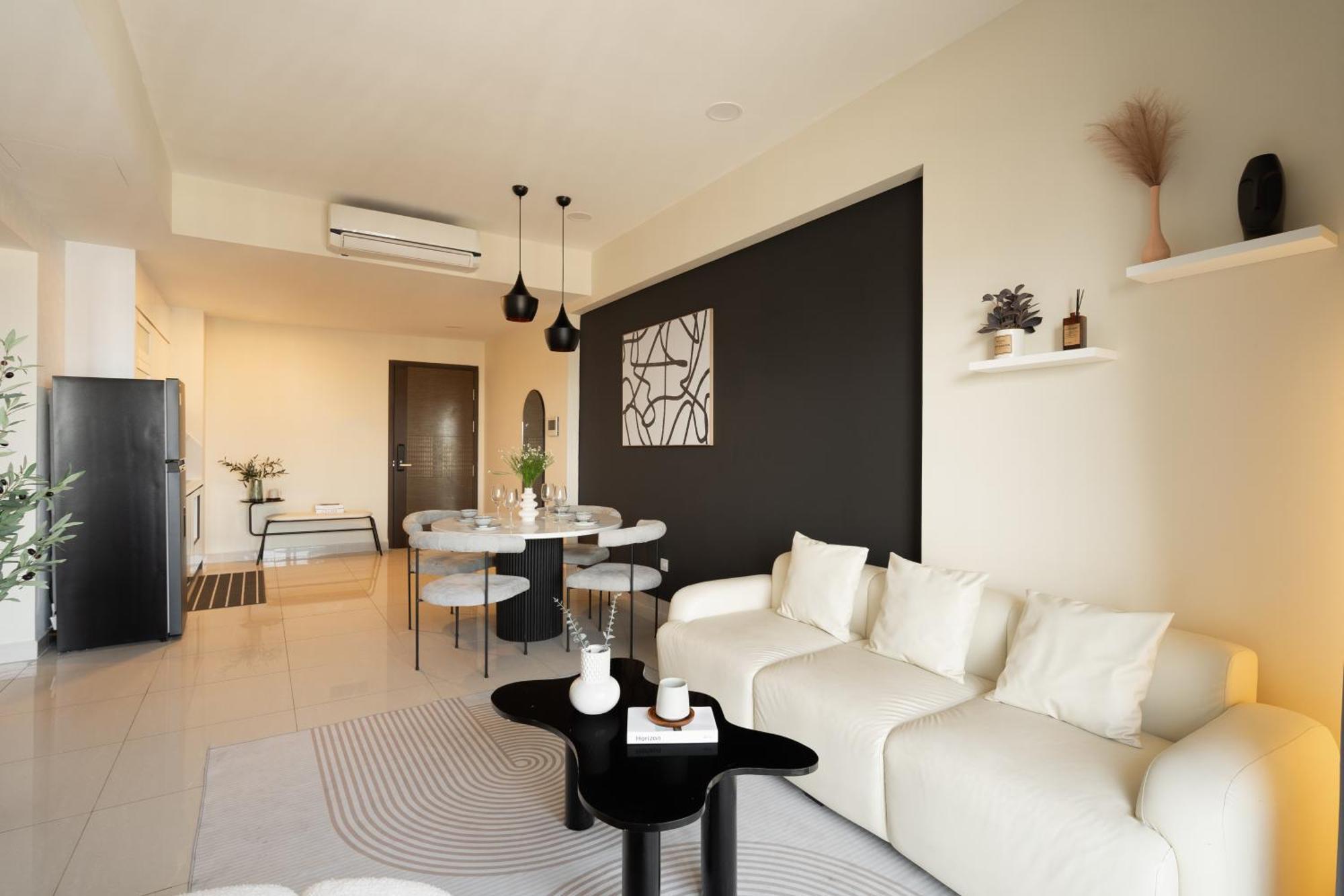 Soho - District 1 Apartment