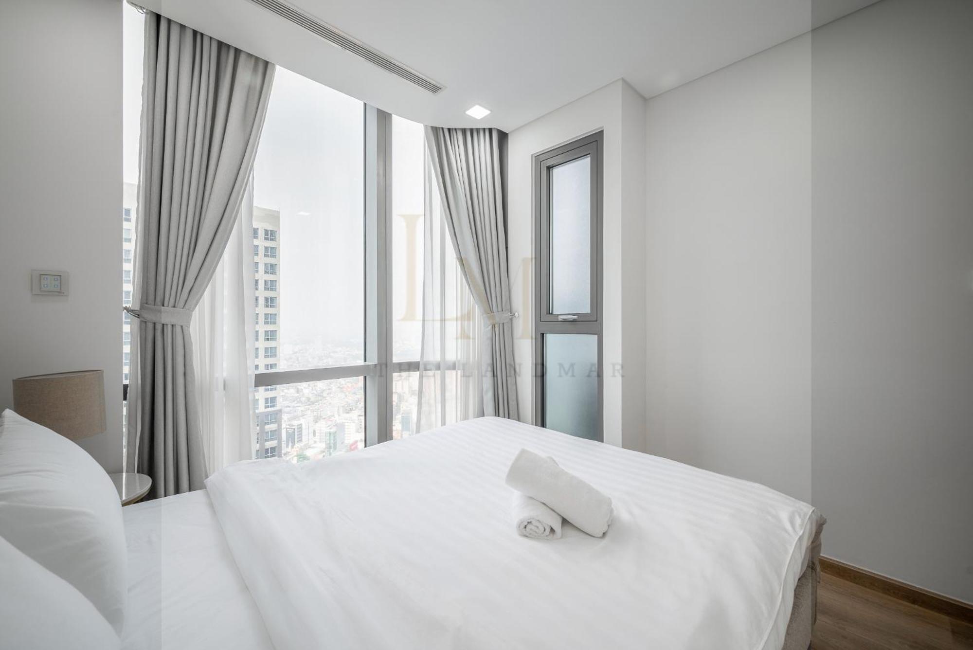Apartment Landmark 81 Royal