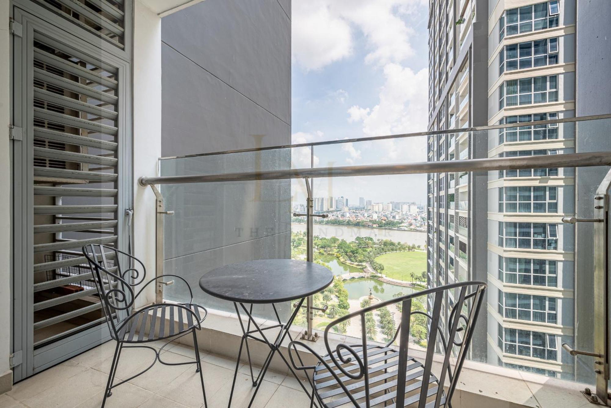 Landmark 81 Royal Apartment *