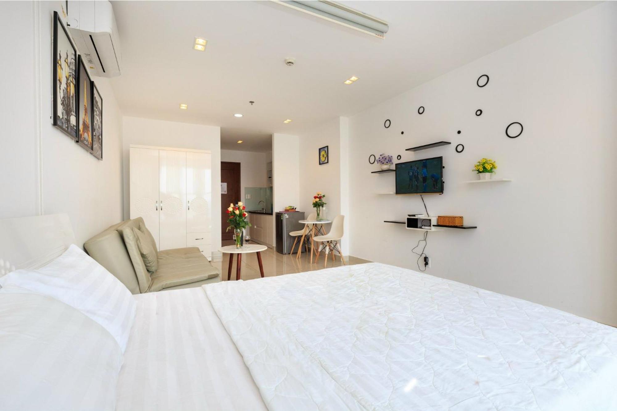 Căn Hộ Sky Center * TP. Hồ Chí Minh