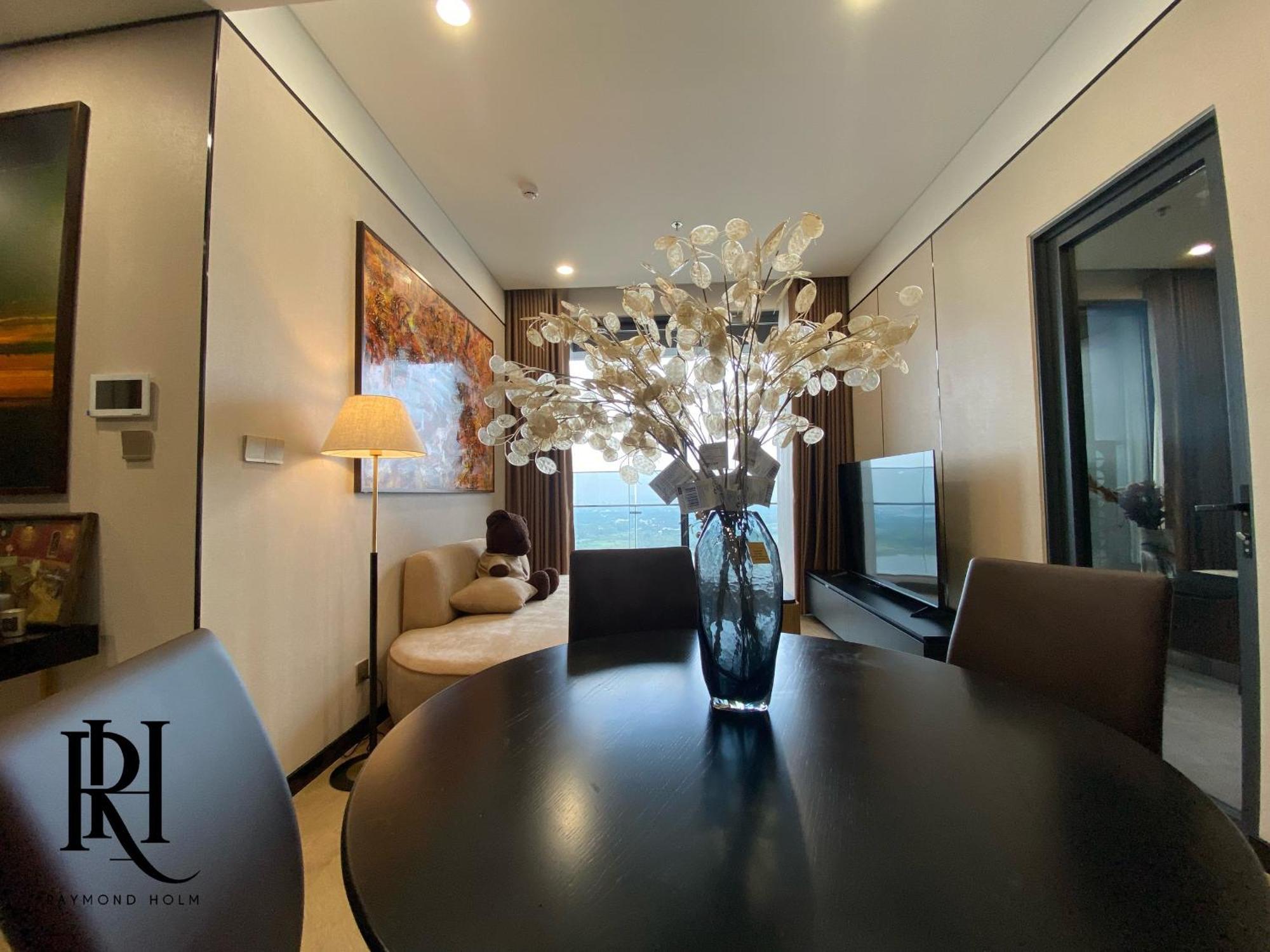 Lumiere Riverside - Raymond Holm - Luxurious 5-star
