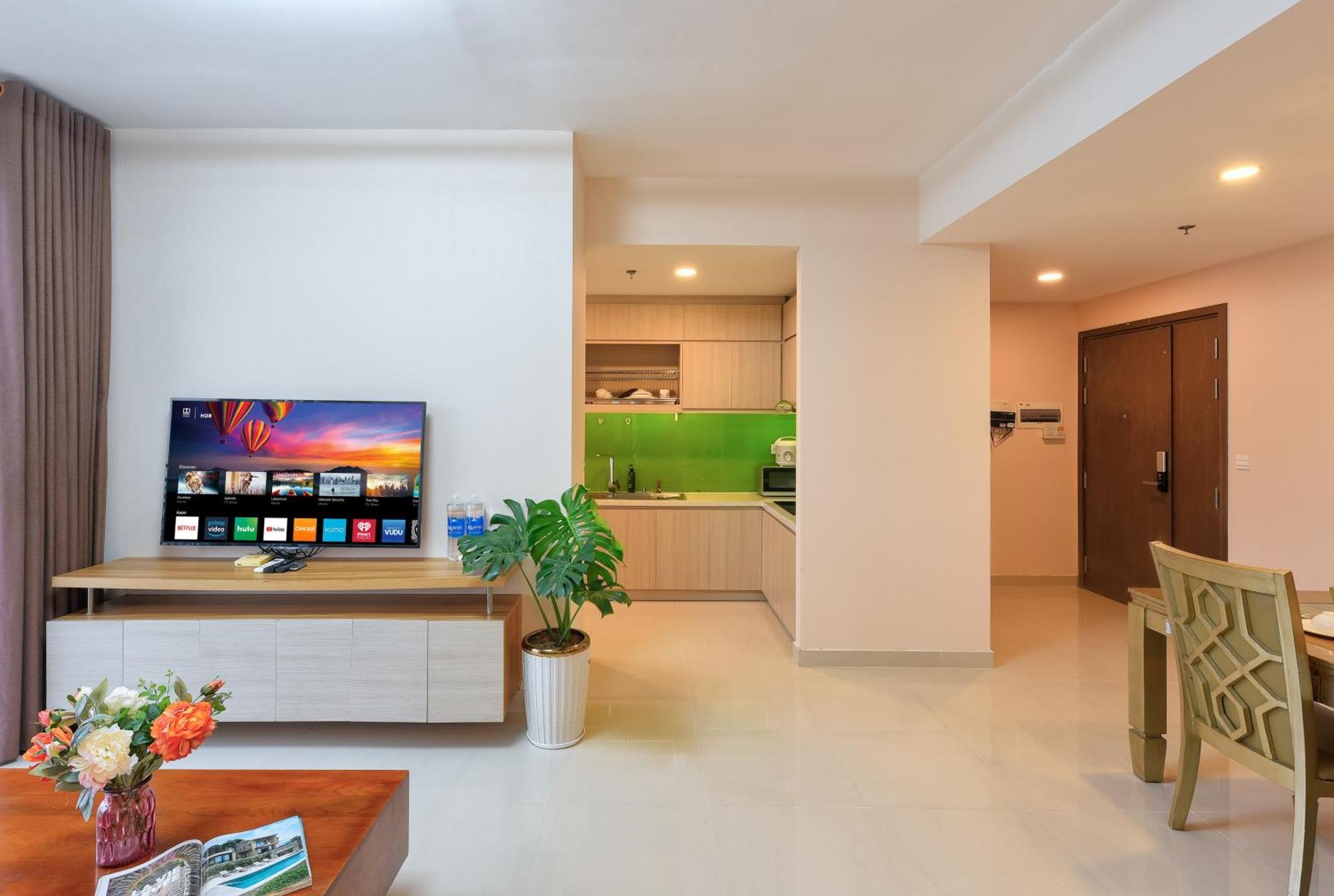 Elysium Cbd Rivergate - Pool - Free 4g Sim For 3 Nights
