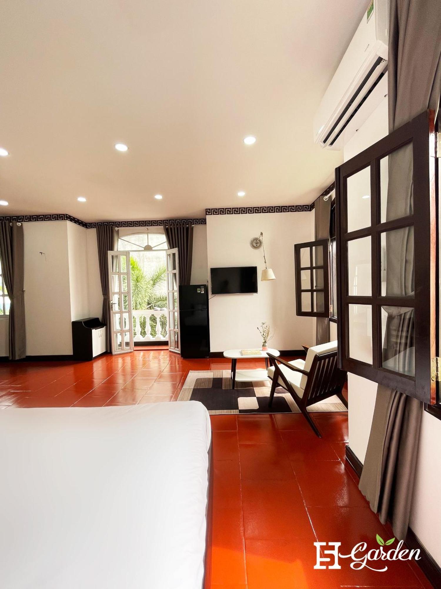 5h Garden Hotel 3*