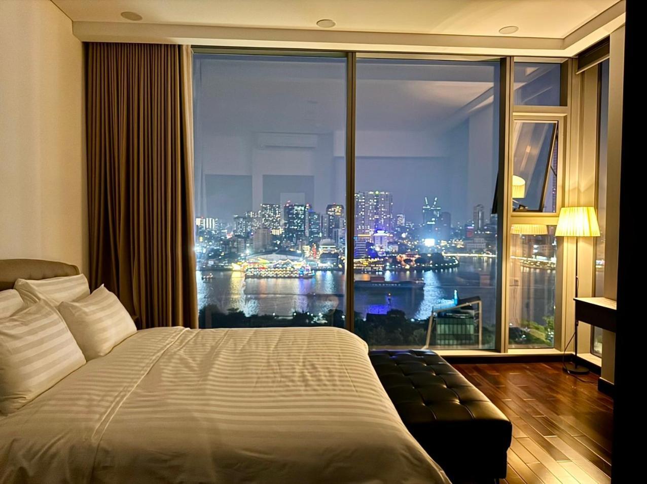Apartment Panoramic River View, Saltwater Pool In Saigon Cbd *