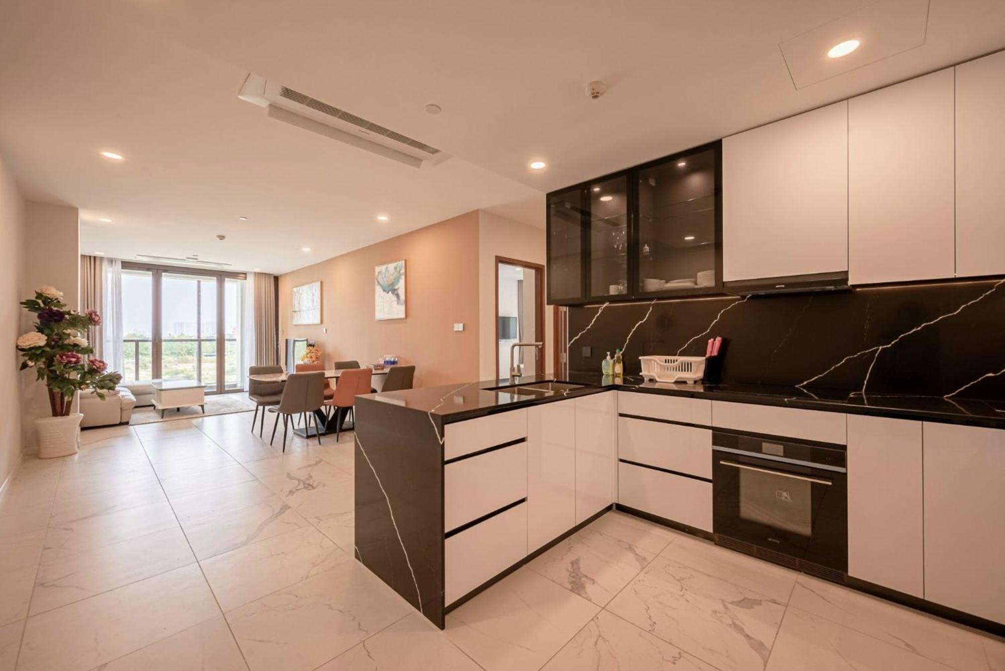 The Metropole Apartment *