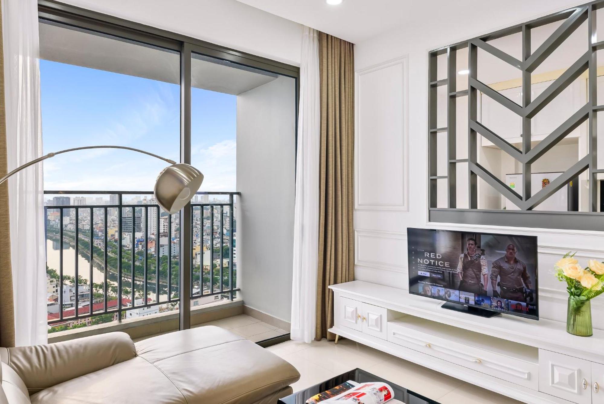 Rem Rivergate Garden Pool Signature - Free 4g Sim For 3 Nights * Ho Chi Minh City