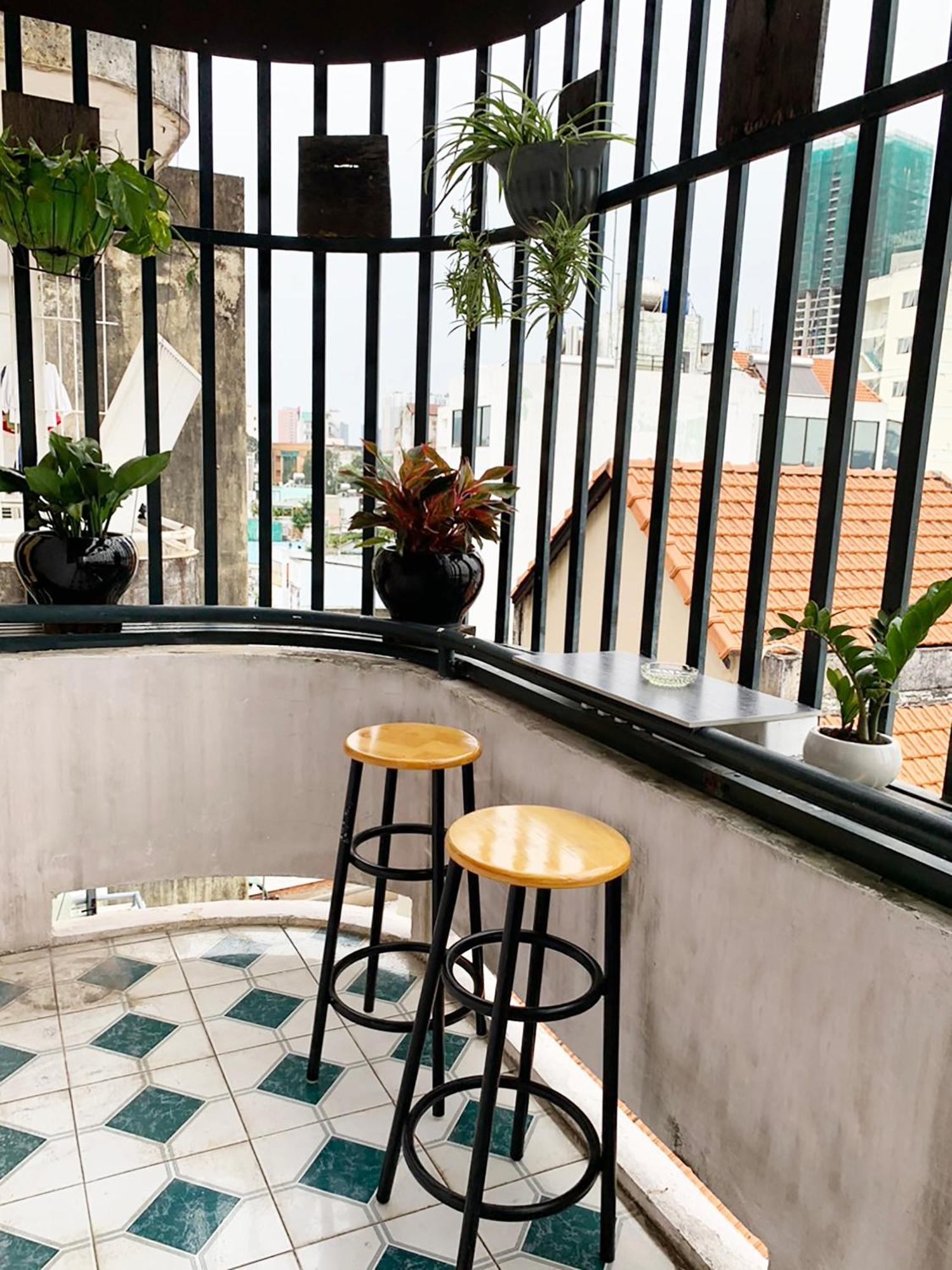 Ductai's & Behind In Bui Vien St Apartment