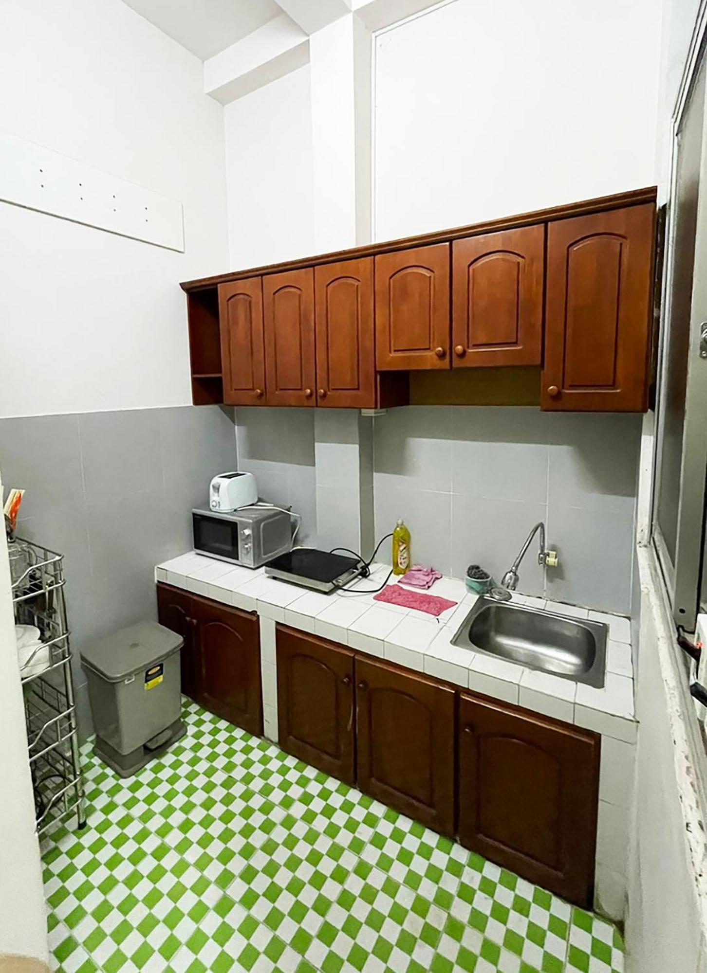 Ductai's & Behind In Bui Vien St Apartment
