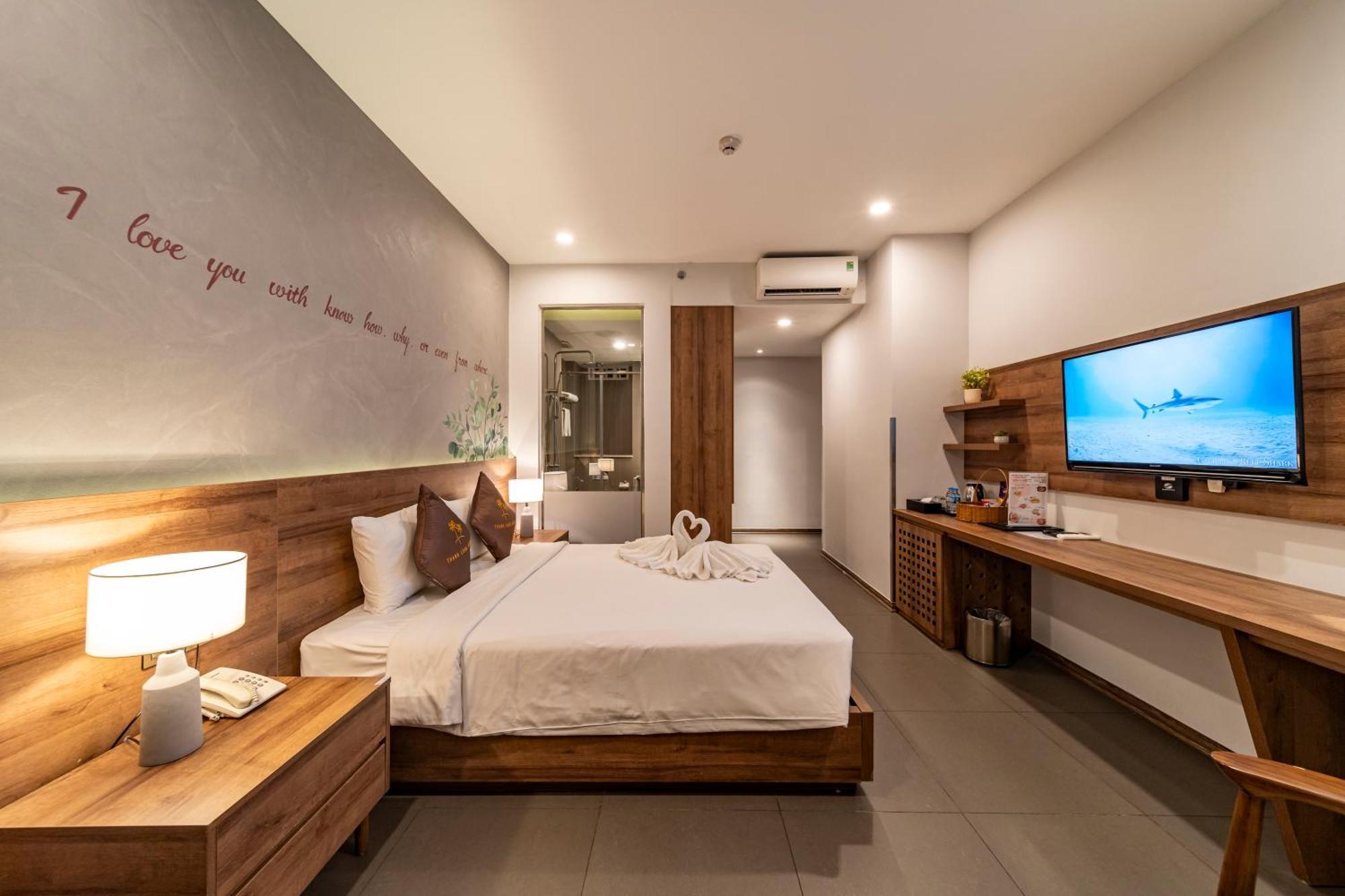 Thanh Long - Tra Khuc Ho Chi Minh City