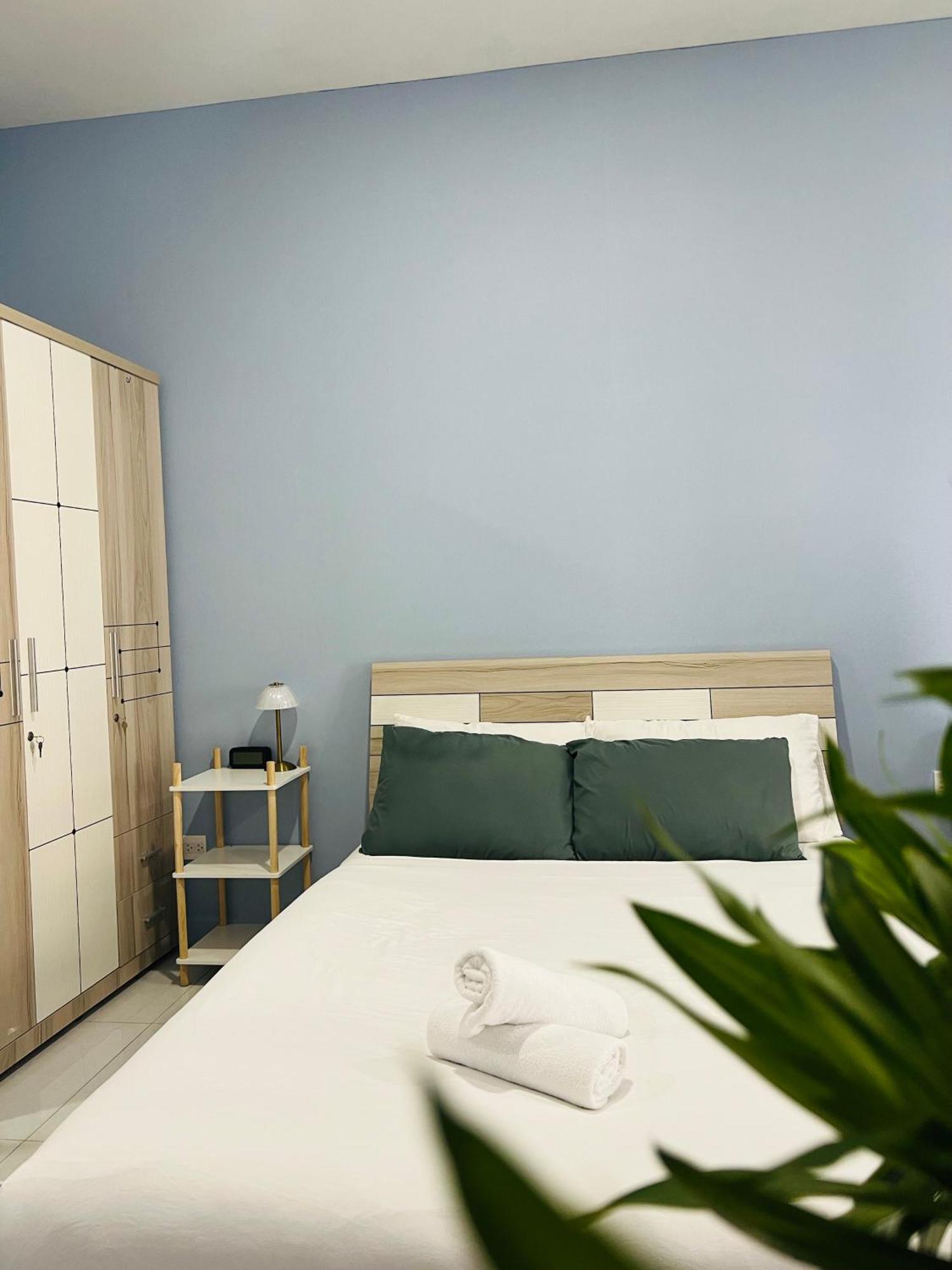Tai Soho D1, Near Bui Vien, Cho Ben Thanh Ho Chi Minh City
