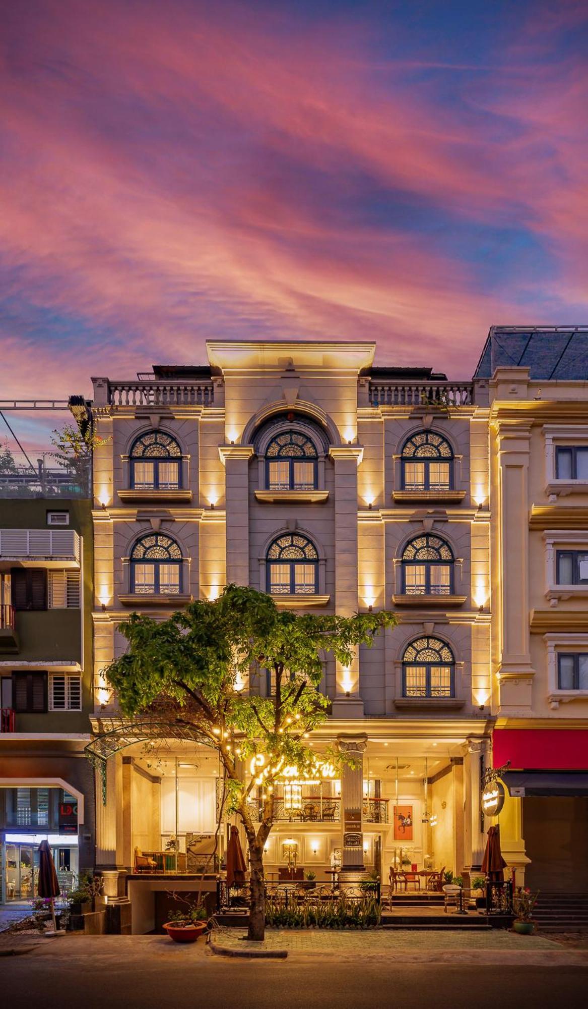 Golden Star & Apartment *