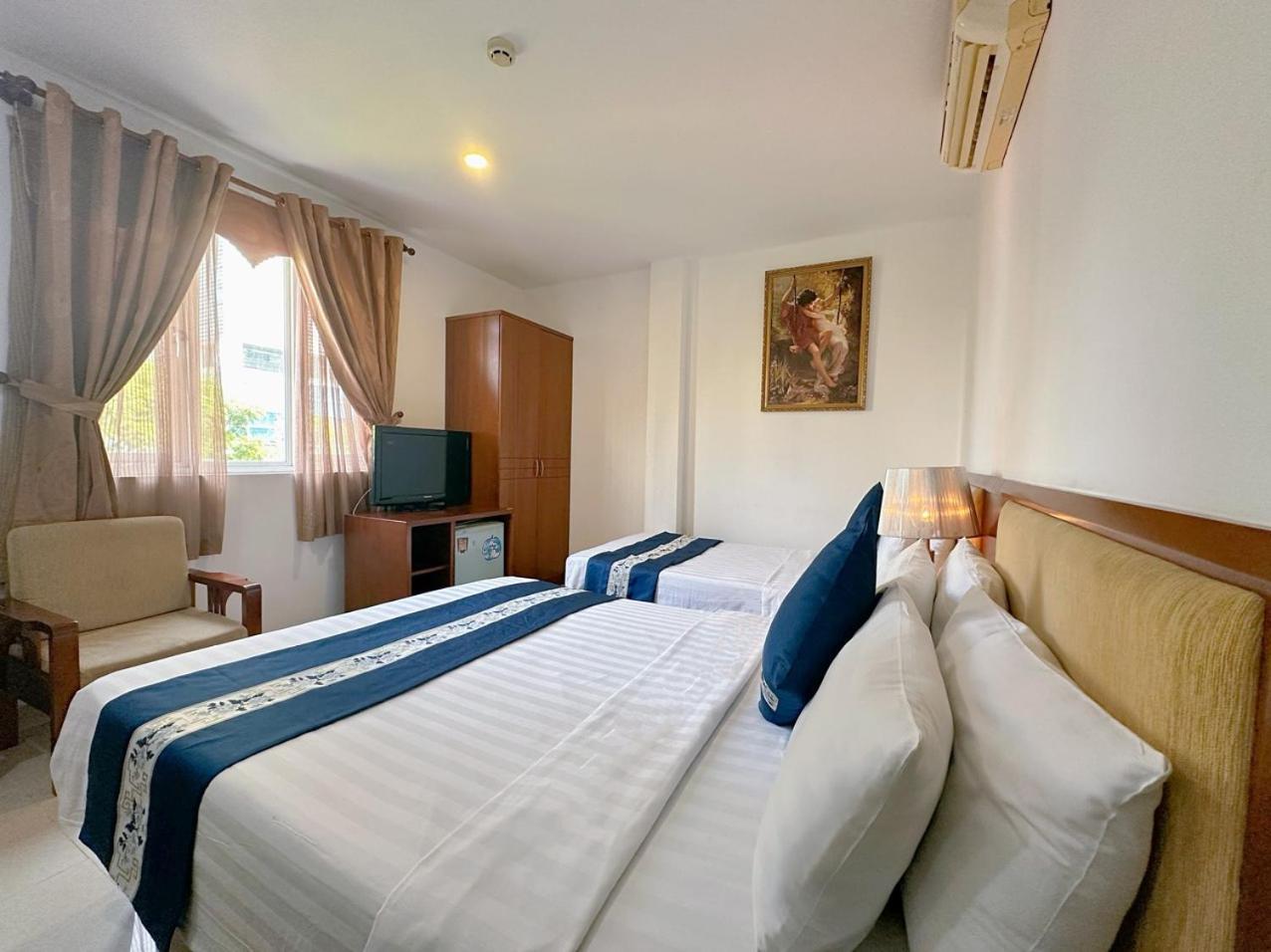 Hotel Ruby Star Hotel- Near Ben Thanh Market