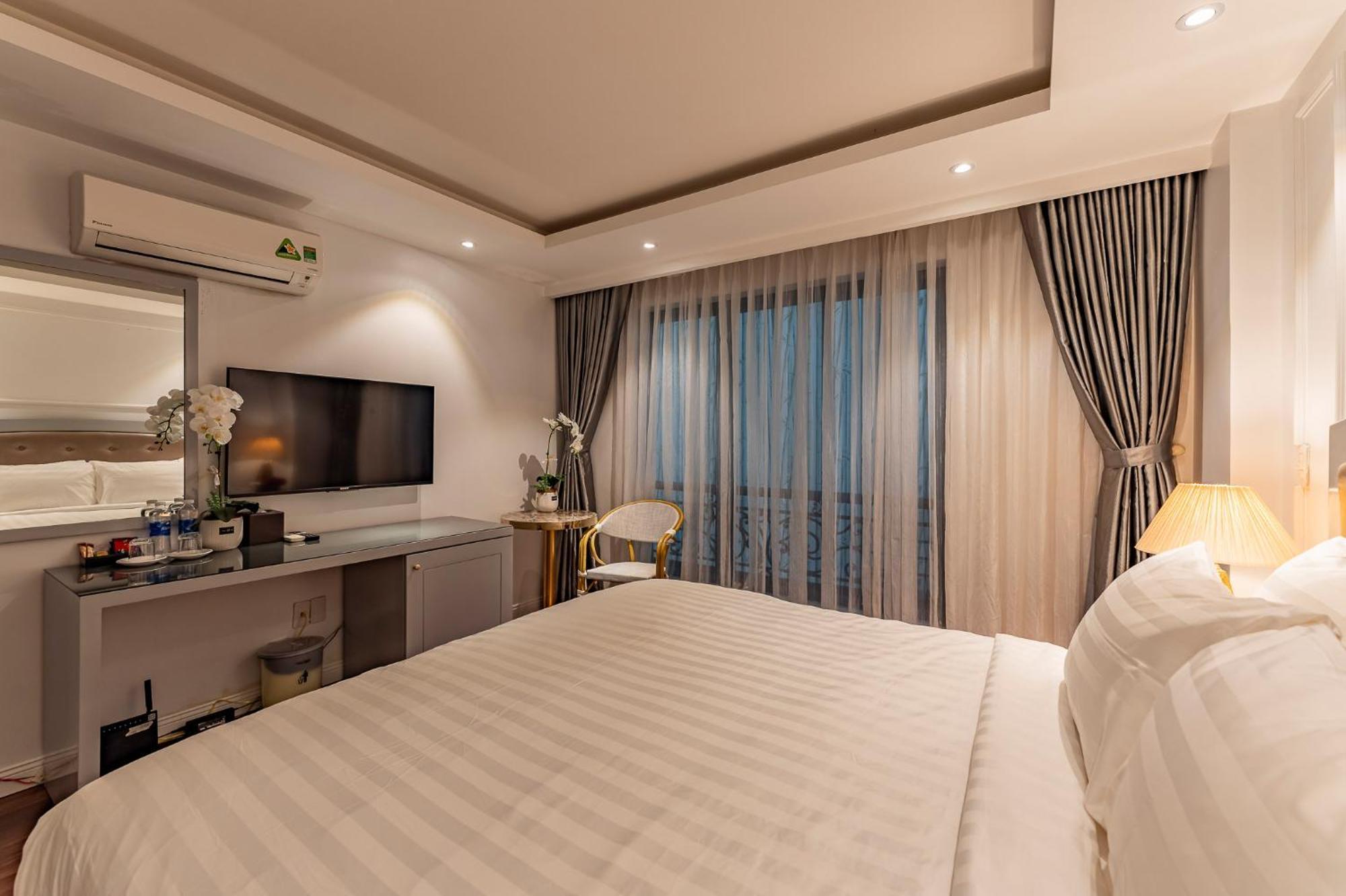 Golden Star & Ho Chi Minh City
