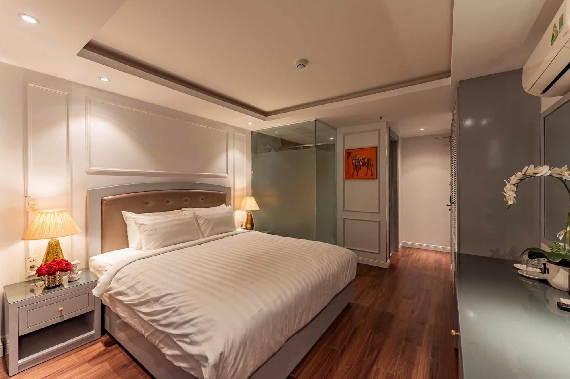Golden Star & Apartment *