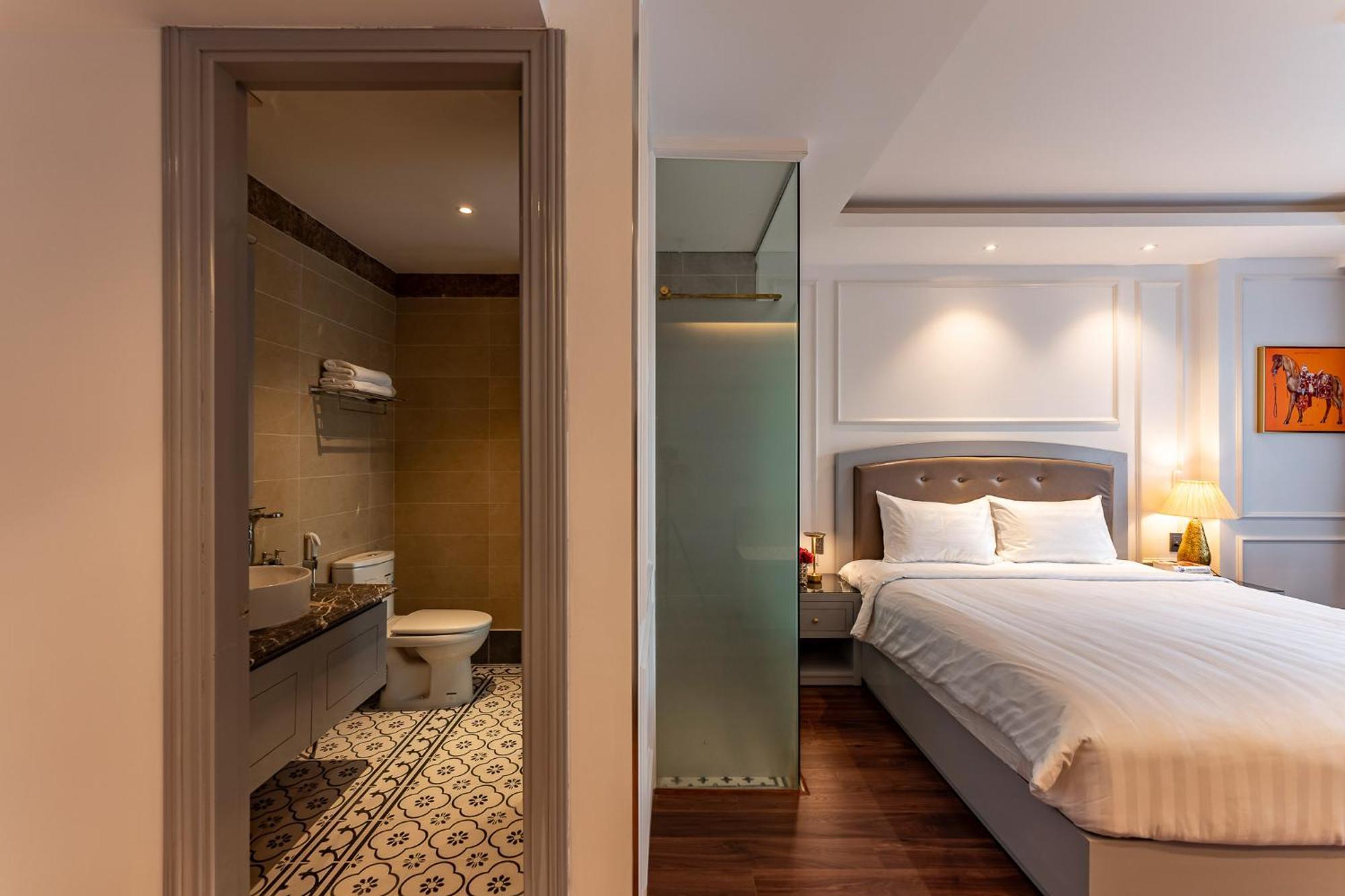 Golden Star & Apartment *
